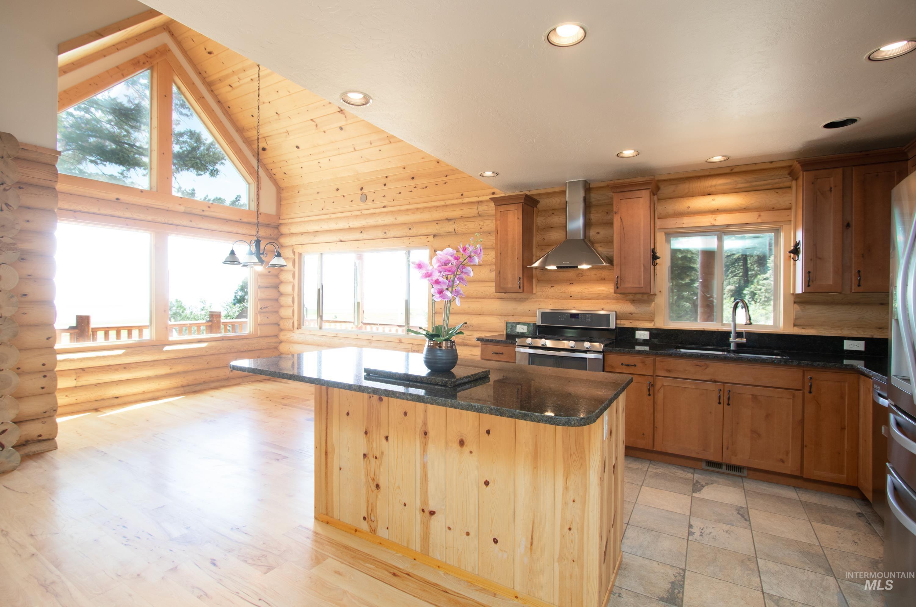 1539 West Mountain Rd, Donnelly, Idaho 83615, 3 Bedrooms, 2.5 Bathrooms, Residential For Sale, Price $1,350,000, 98980761