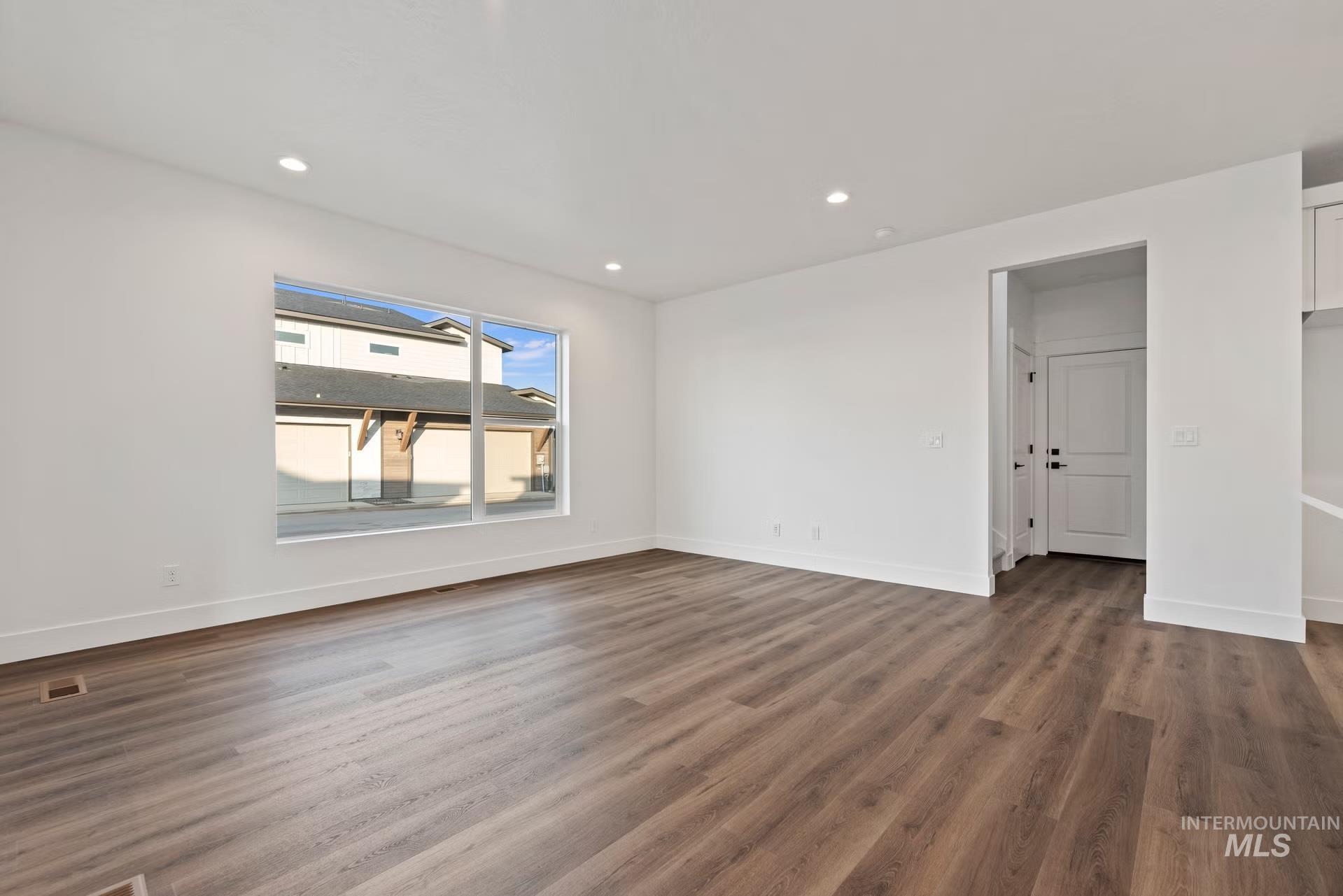 748 S Calhoun, Star, Idaho 83669, 3 Bedrooms, 2.5 Bathrooms, Residential For Sale, Price $459,880, 98980762