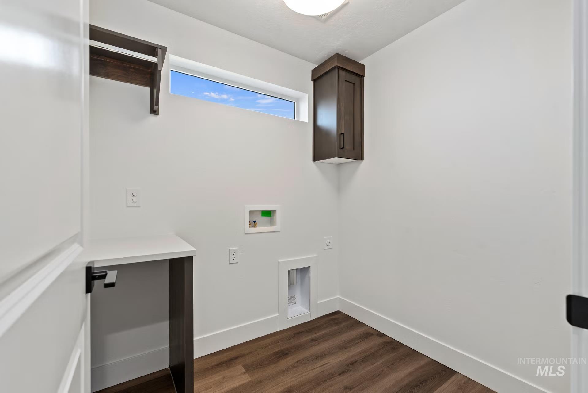 748 S Calhoun, Star, Idaho 83669, 3 Bedrooms, 2.5 Bathrooms, Residential For Sale, Price $459,880, 98980762