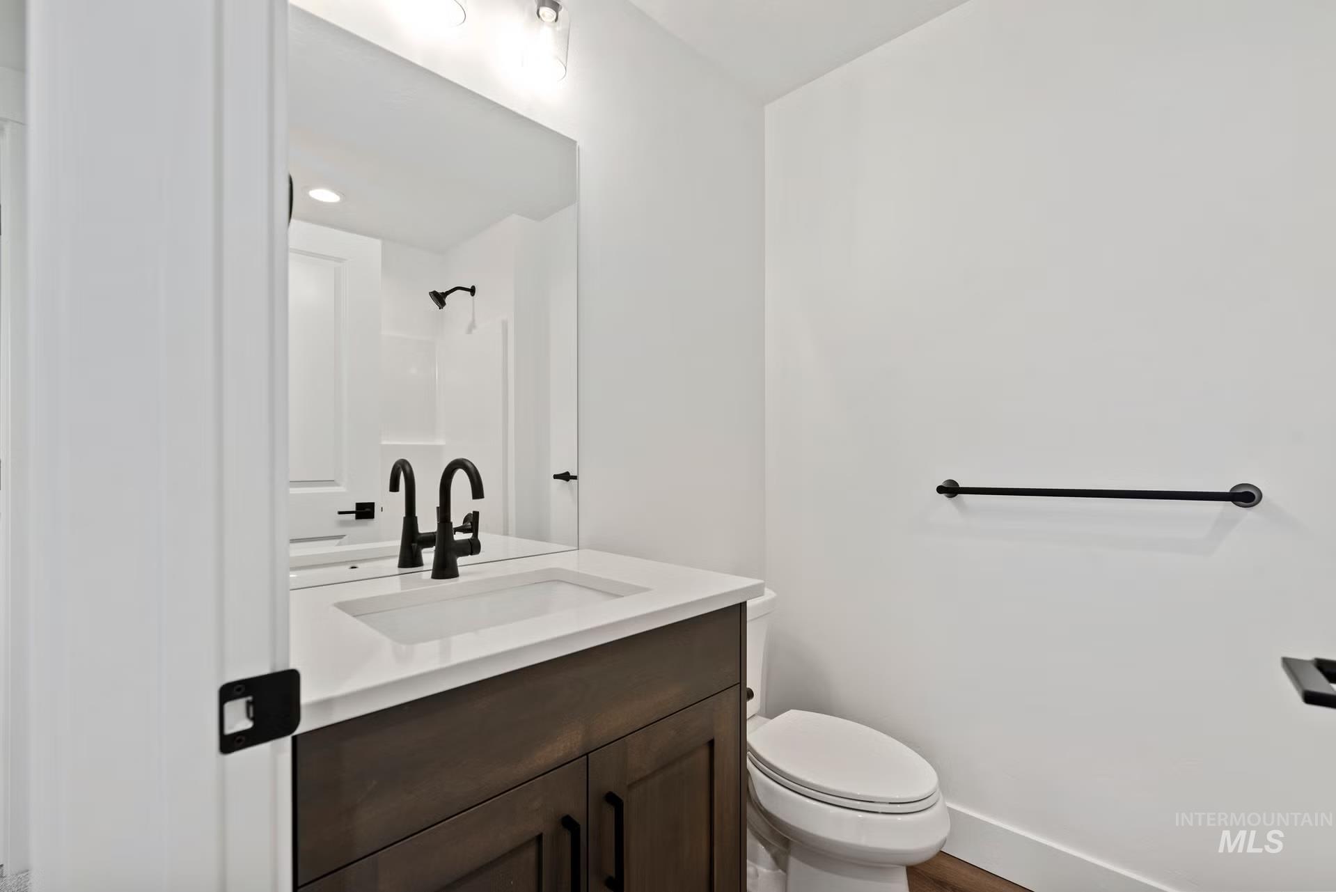 748 S Calhoun, Star, Idaho 83669, 3 Bedrooms, 2.5 Bathrooms, Residential For Sale, Price $459,880, 98980762