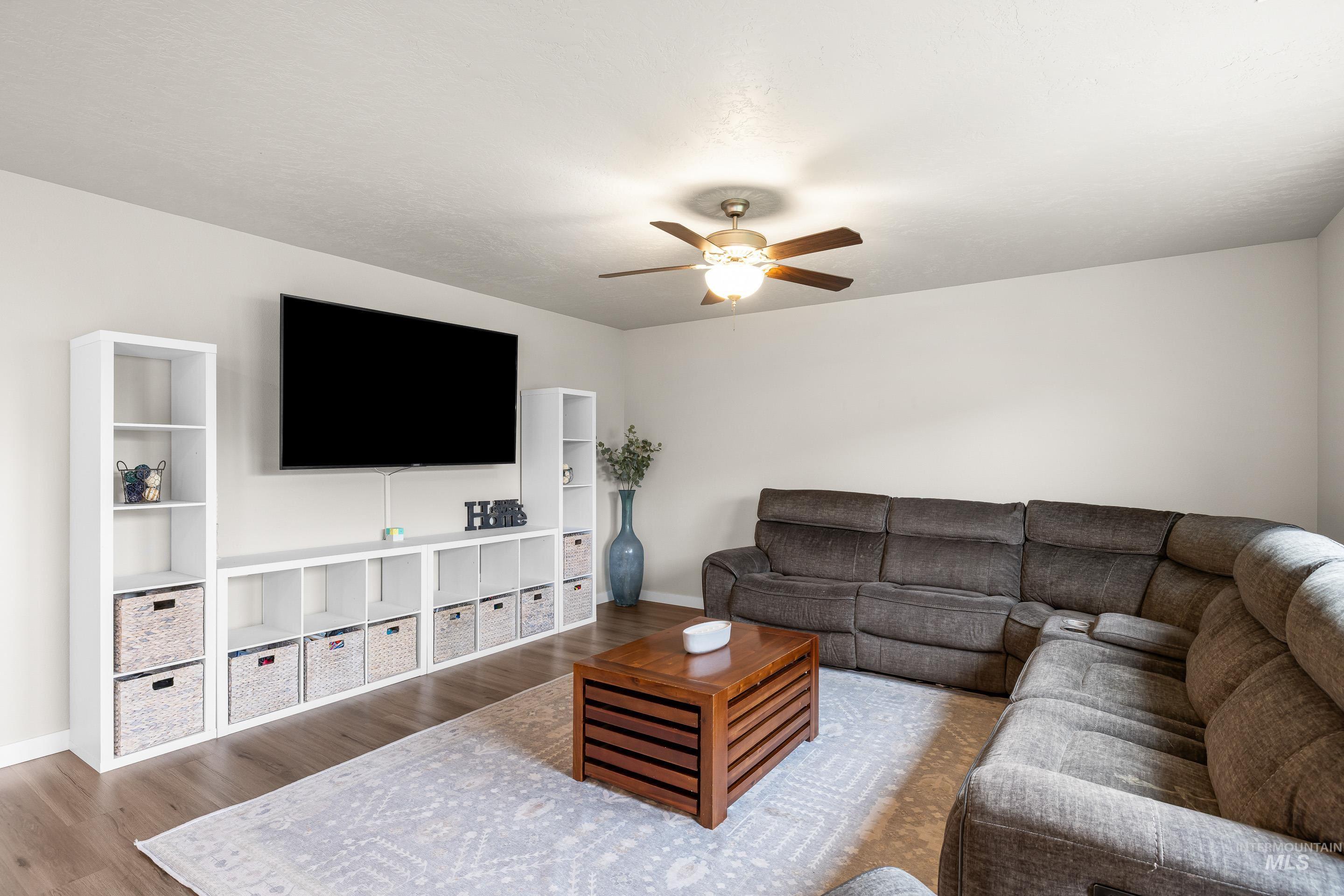 141 SW Crimson, Mountain Home, Idaho 83647, 4 Bedrooms, 3 Bathrooms, Residential For Sale, Price $450,000,MLS 98980763