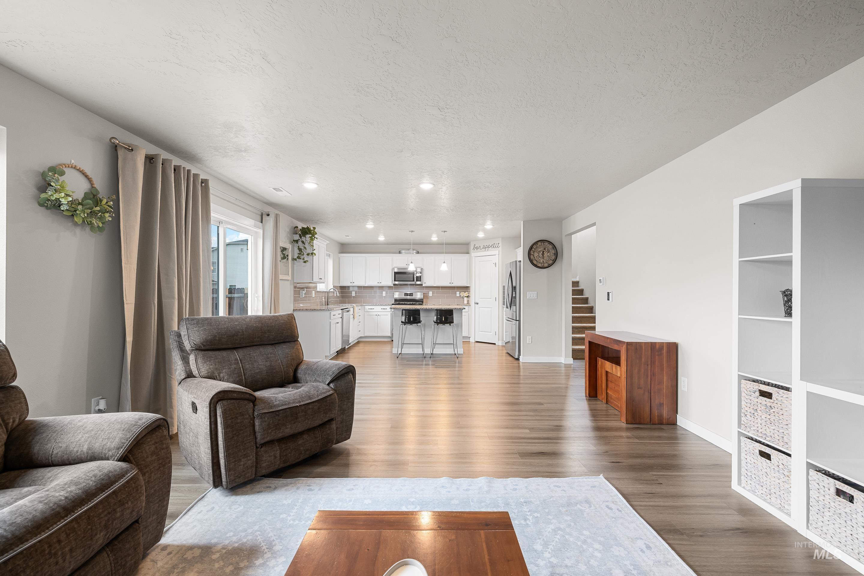 141 SW Crimson, Mountain Home, Idaho 83647, 4 Bedrooms, 3 Bathrooms, Residential For Sale, Price $450,000,MLS 98980763