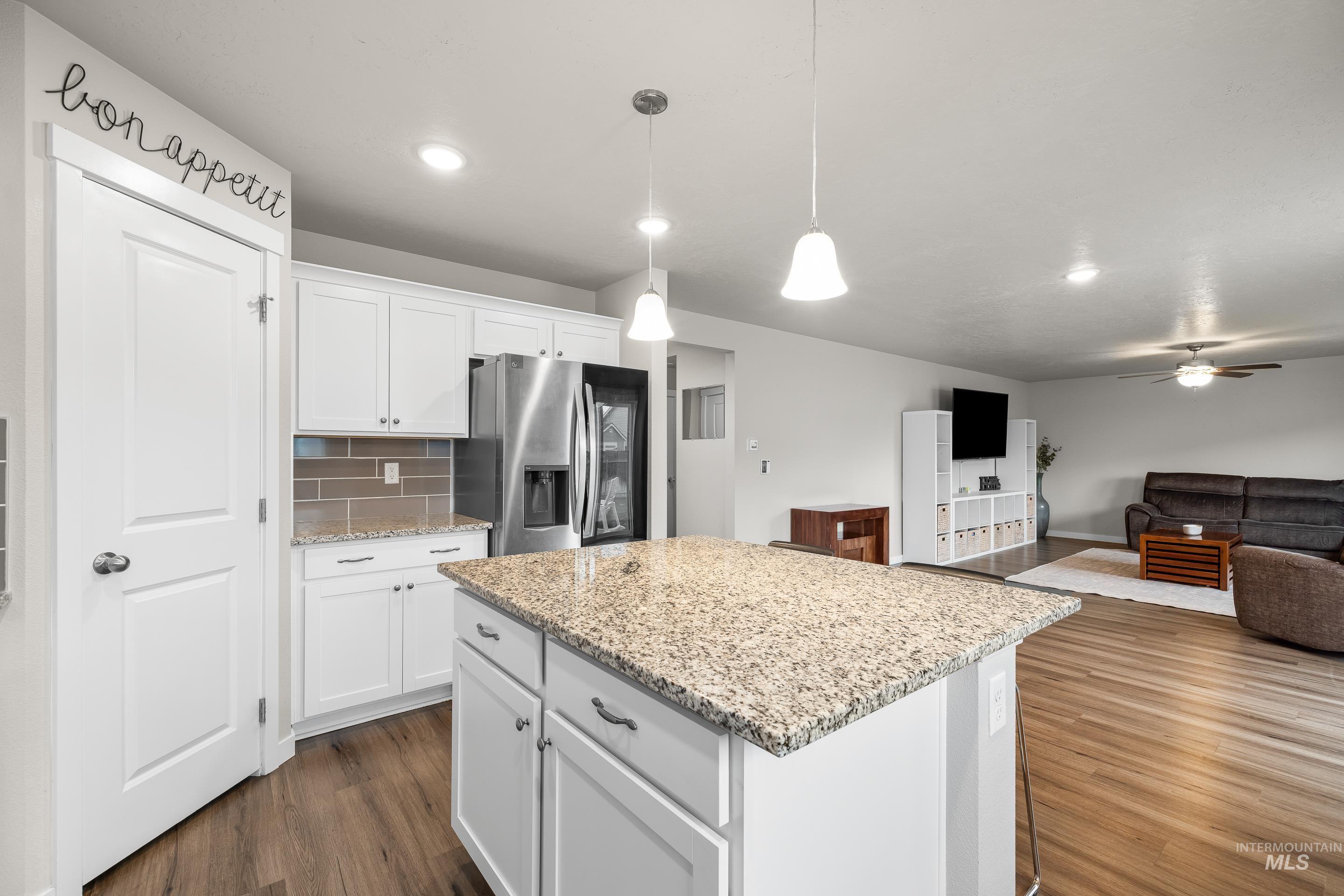 141 SW Crimson, Mountain Home, Idaho 83647, 4 Bedrooms, 3 Bathrooms, Residential For Sale, Price $450,000,MLS 98980763