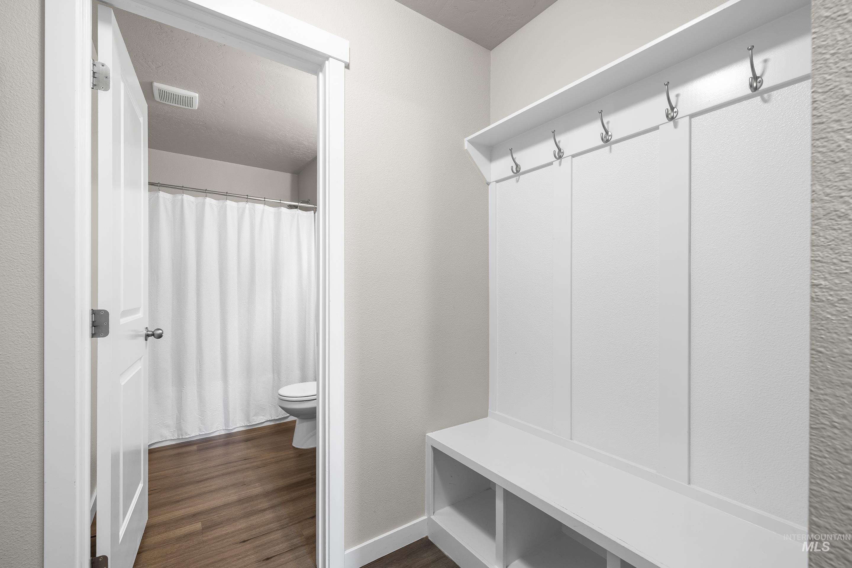 141 SW Crimson, Mountain Home, Idaho 83647, 4 Bedrooms, 3 Bathrooms, Residential For Sale, Price $450,000,MLS 98980763