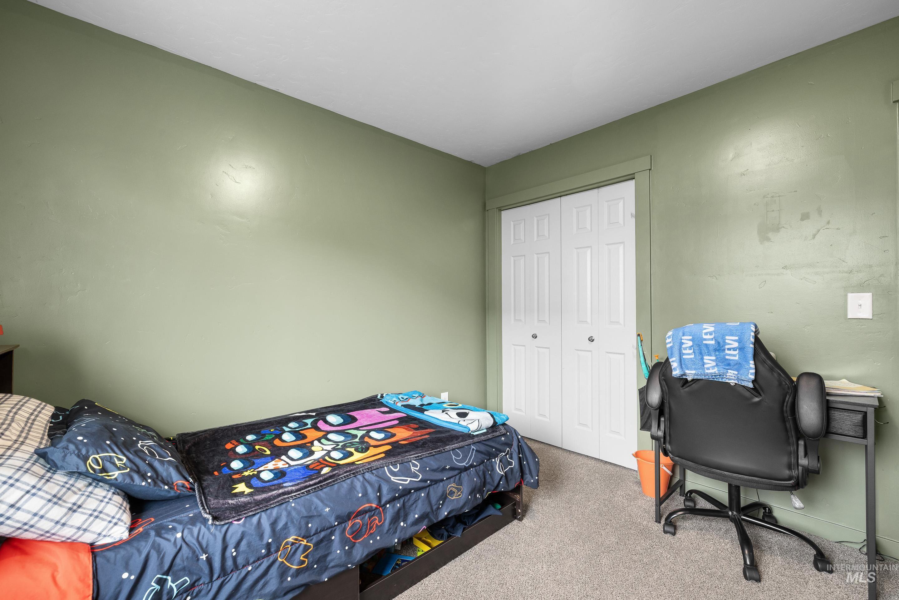 1655 SW Accipiter Pl, Mountain Home, Idaho 83647, 4 Bedrooms, 2 Bathrooms, Residential For Sale, Price $380,000,MLS 98980764