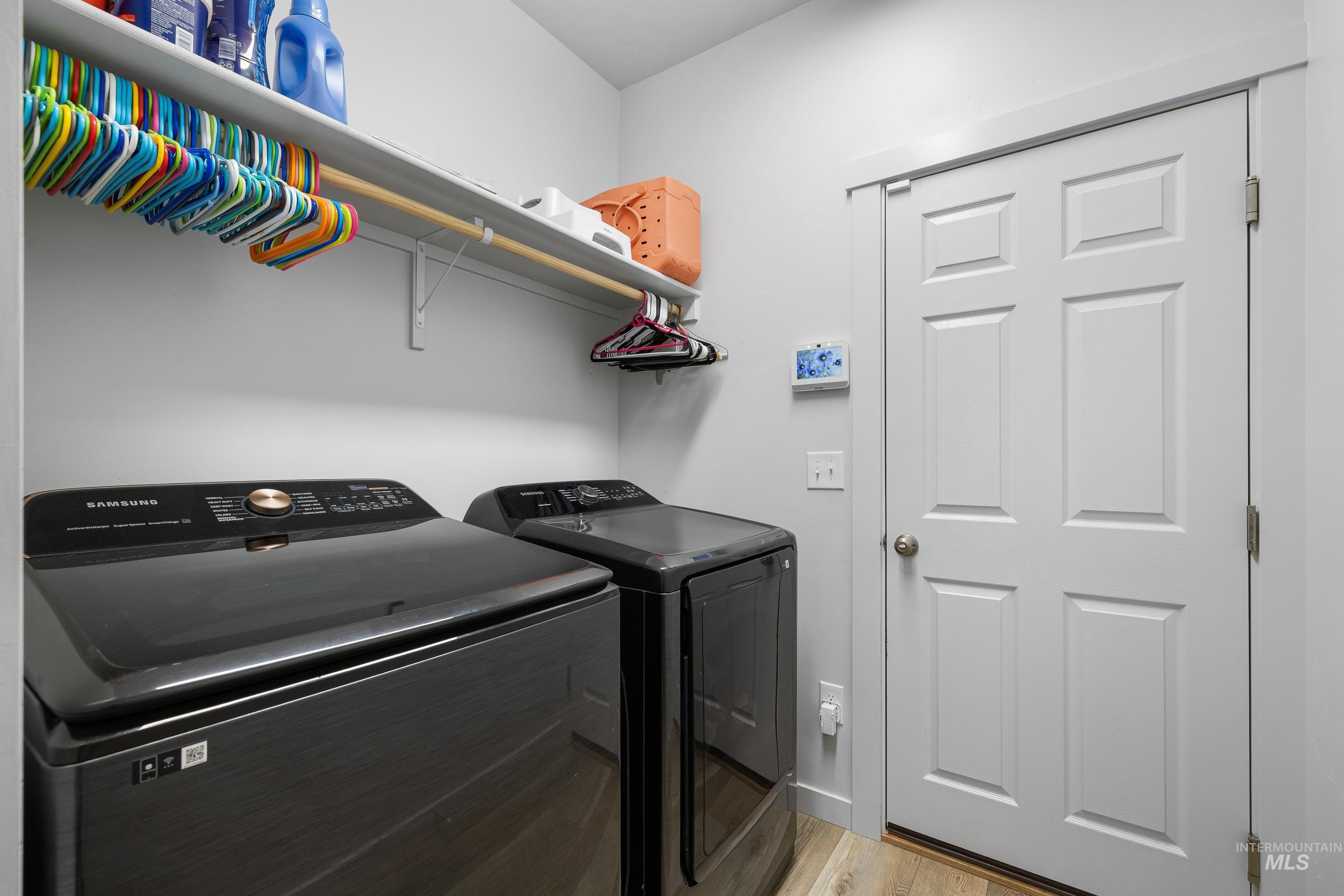 1655 SW Accipiter Pl, Mountain Home, Idaho 83647, 4 Bedrooms, 2 Bathrooms, Residential For Sale, Price $380,000,MLS 98980764