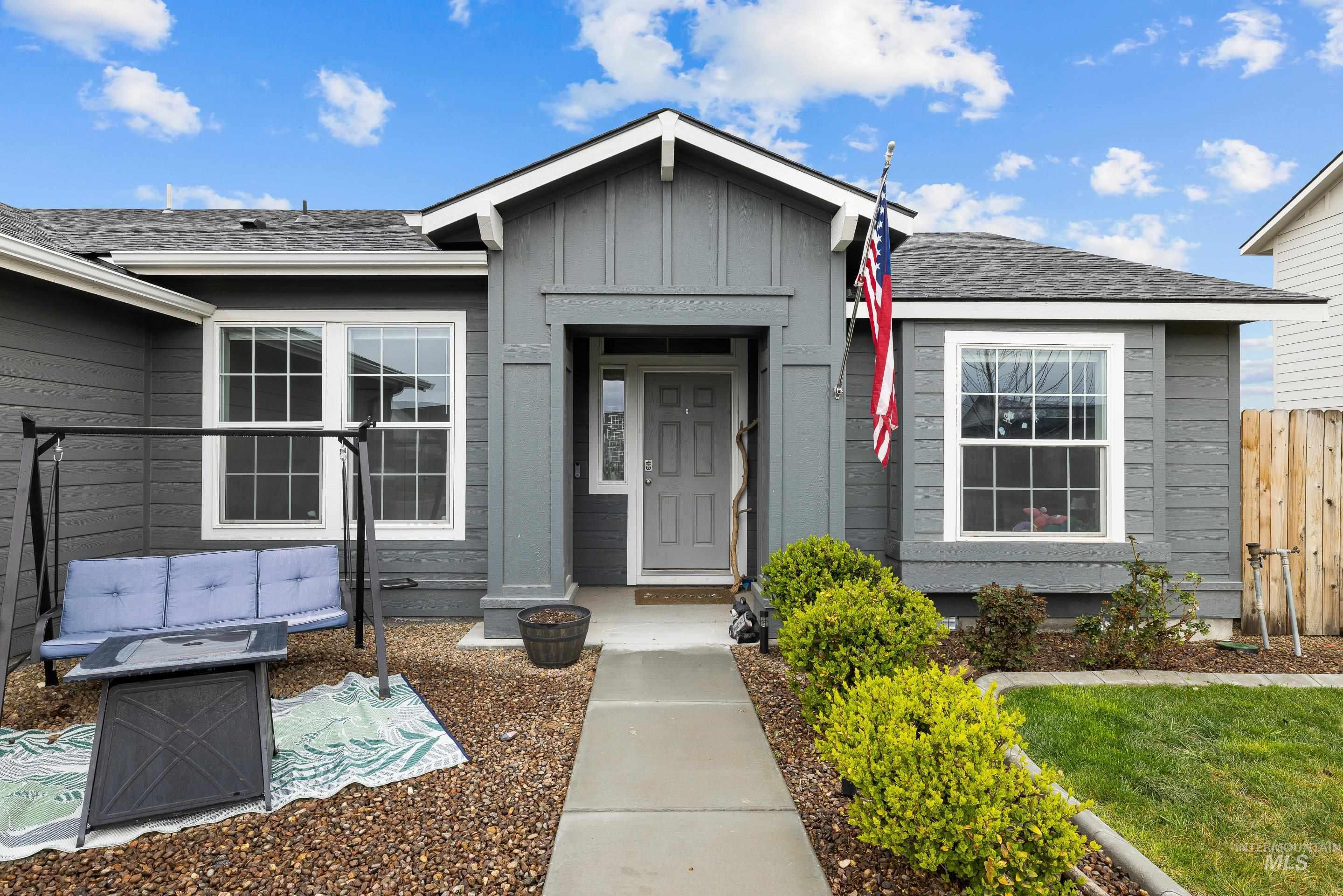 1655 SW Accipiter Pl, Mountain Home, Idaho 83647, 4 Bedrooms, 2 Bathrooms, Residential For Sale, Price $380,000,MLS 98980764