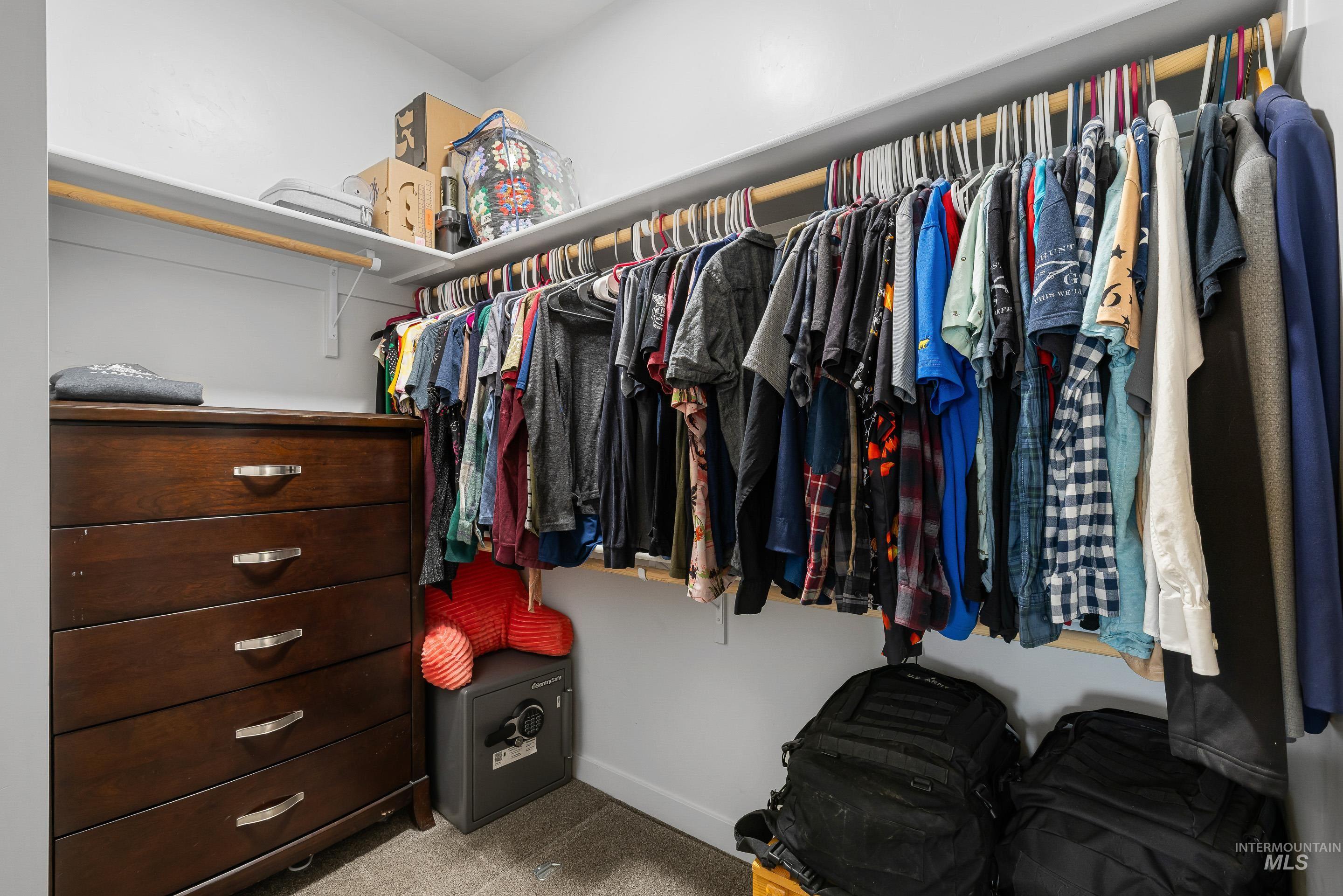 1655 SW Accipiter Pl, Mountain Home, Idaho 83647, 4 Bedrooms, 2 Bathrooms, Residential For Sale, Price $380,000,MLS 98980764