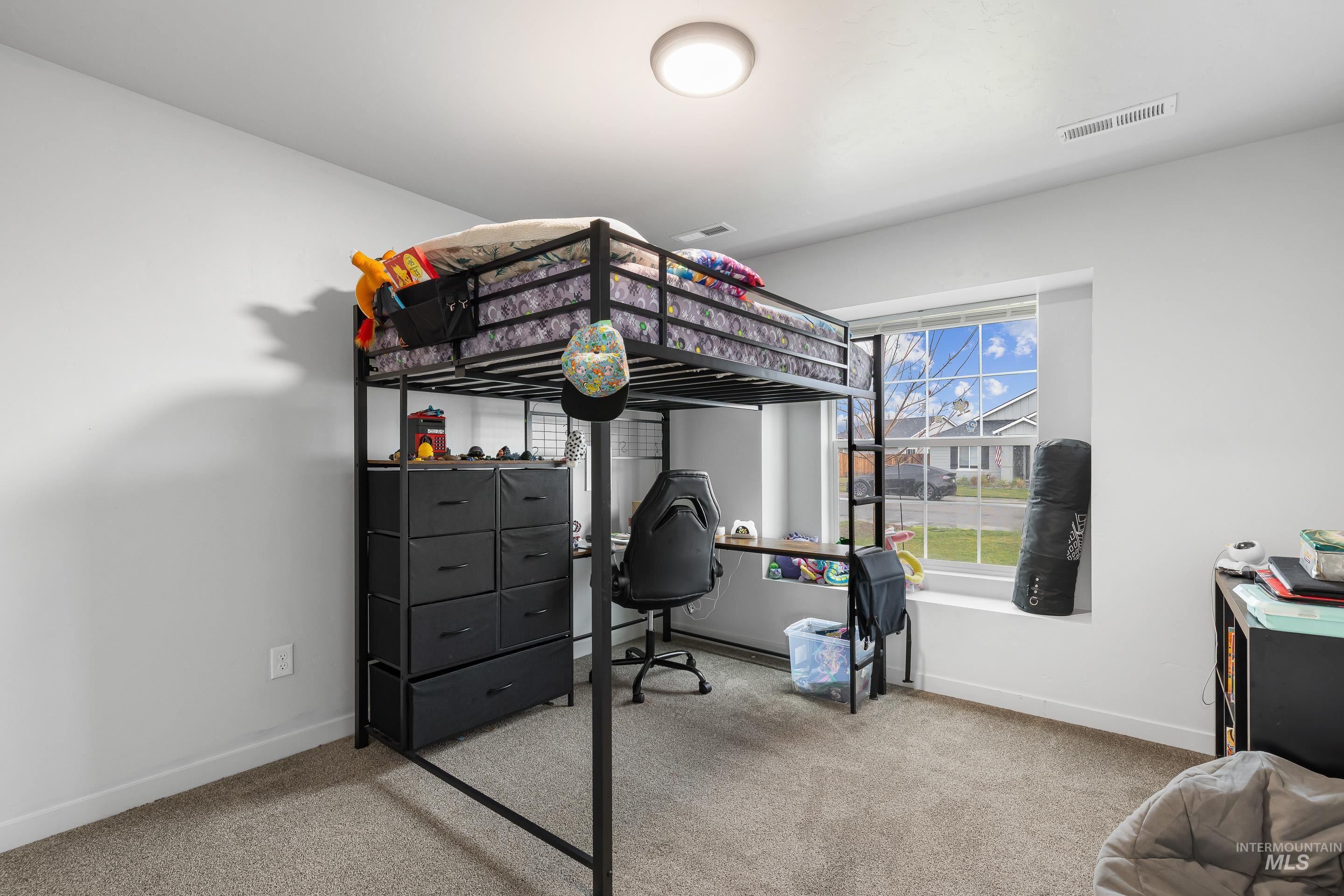 1655 SW Accipiter Pl, Mountain Home, Idaho 83647, 4 Bedrooms, 2 Bathrooms, Residential For Sale, Price $380,000,MLS 98980764