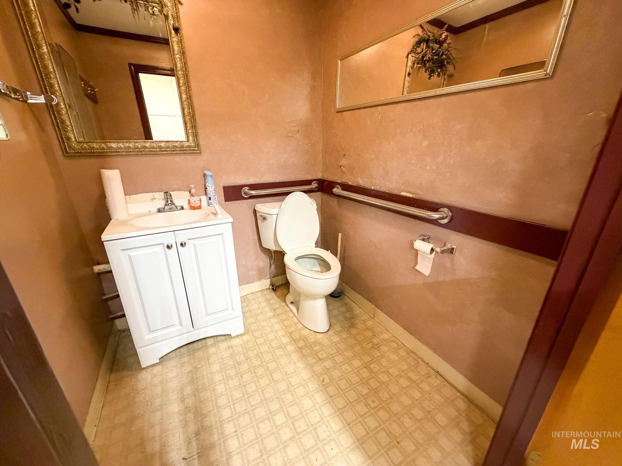 1241 Overland Ave, Burley, Idaho 83318, Business/Commercial For Sale, Price $309,000, 98980766