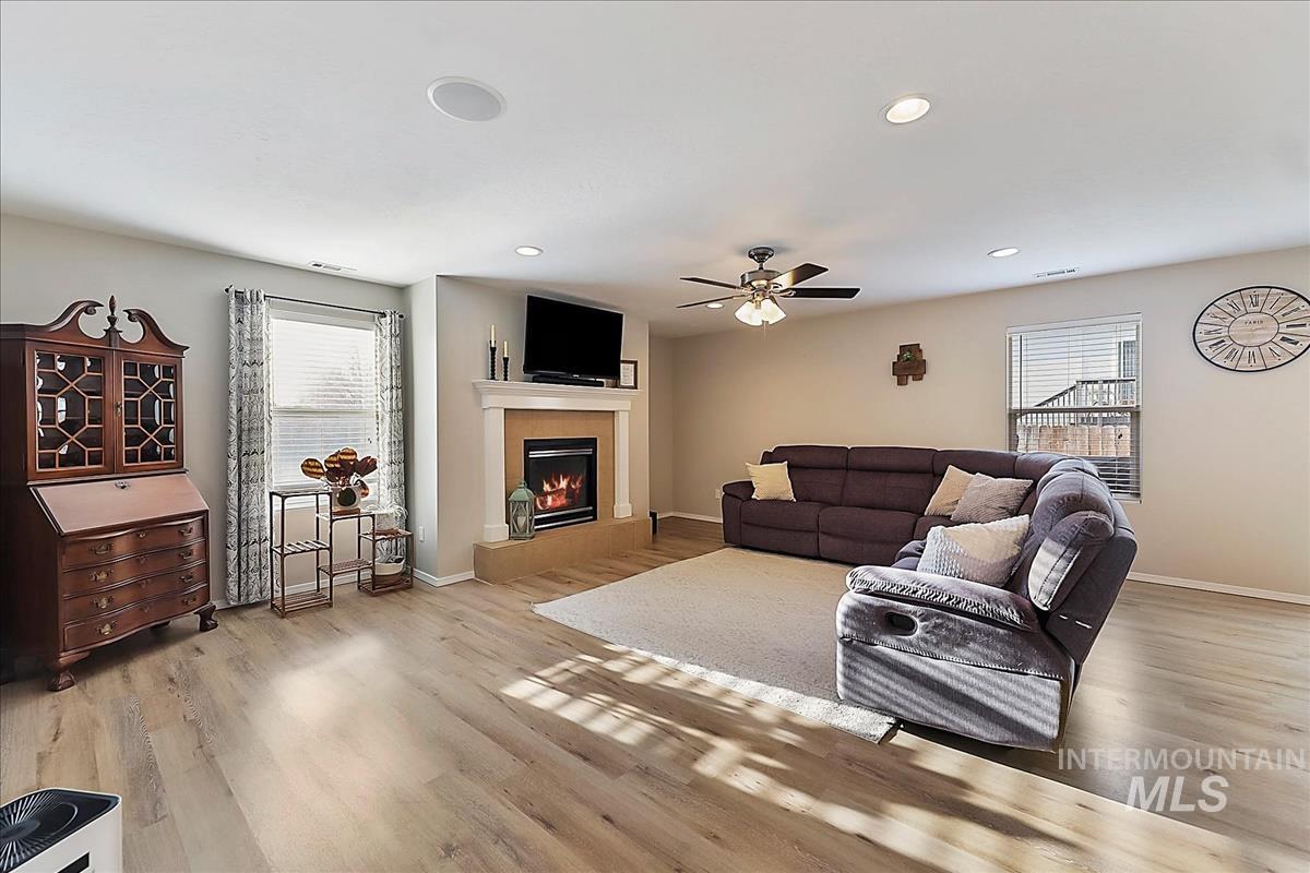 362 Lil Robert Ct., Kuna, Idaho 83634, 4 Bedrooms, 3 Bathrooms, Residential For Sale, Price $519,999, 98980767