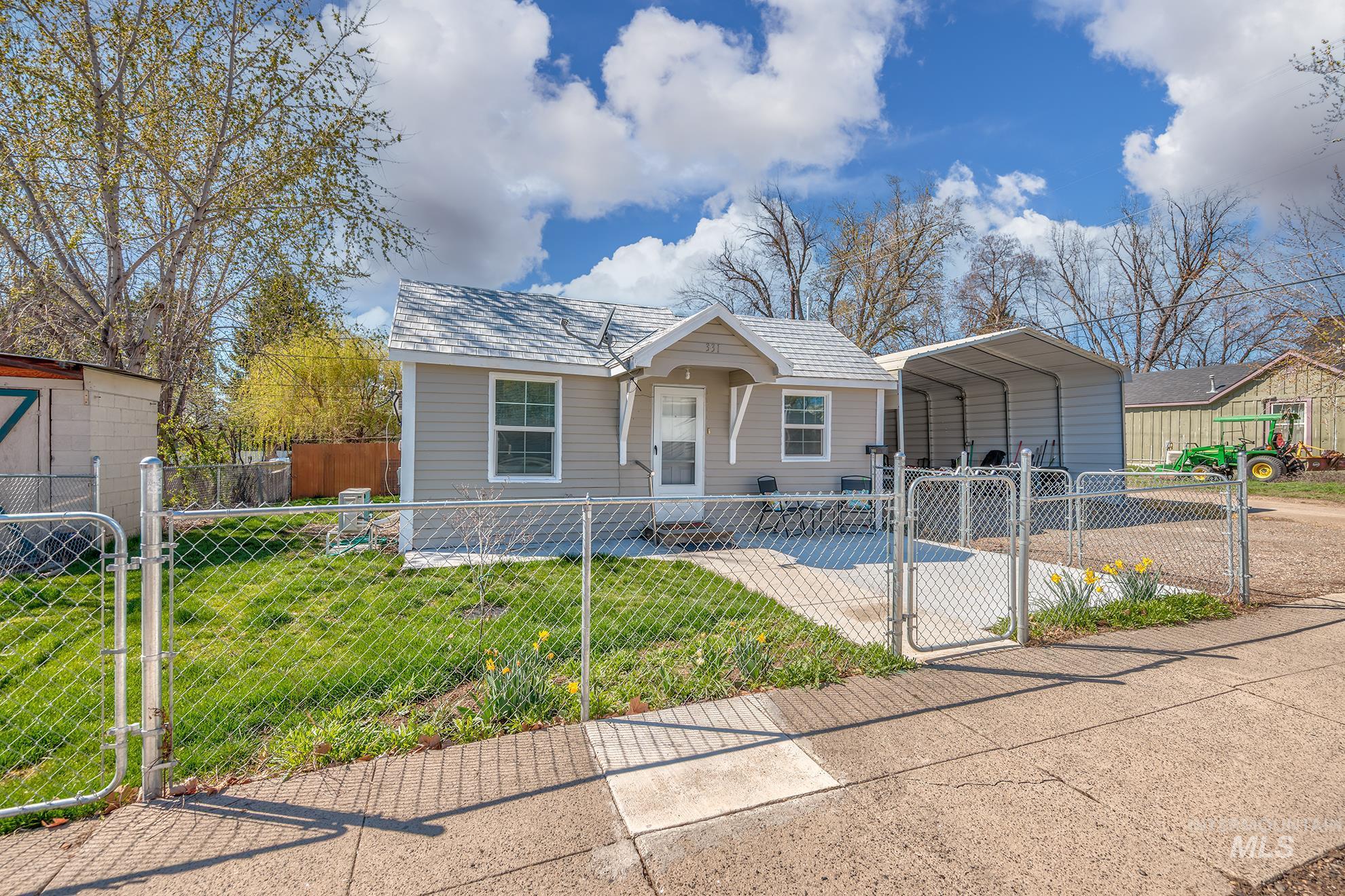 331 E 4th St, Weiser, Idaho 83672, 1 Bedroom, 1 Bathroom, Residential For Sale, Price $179,900, 98980768