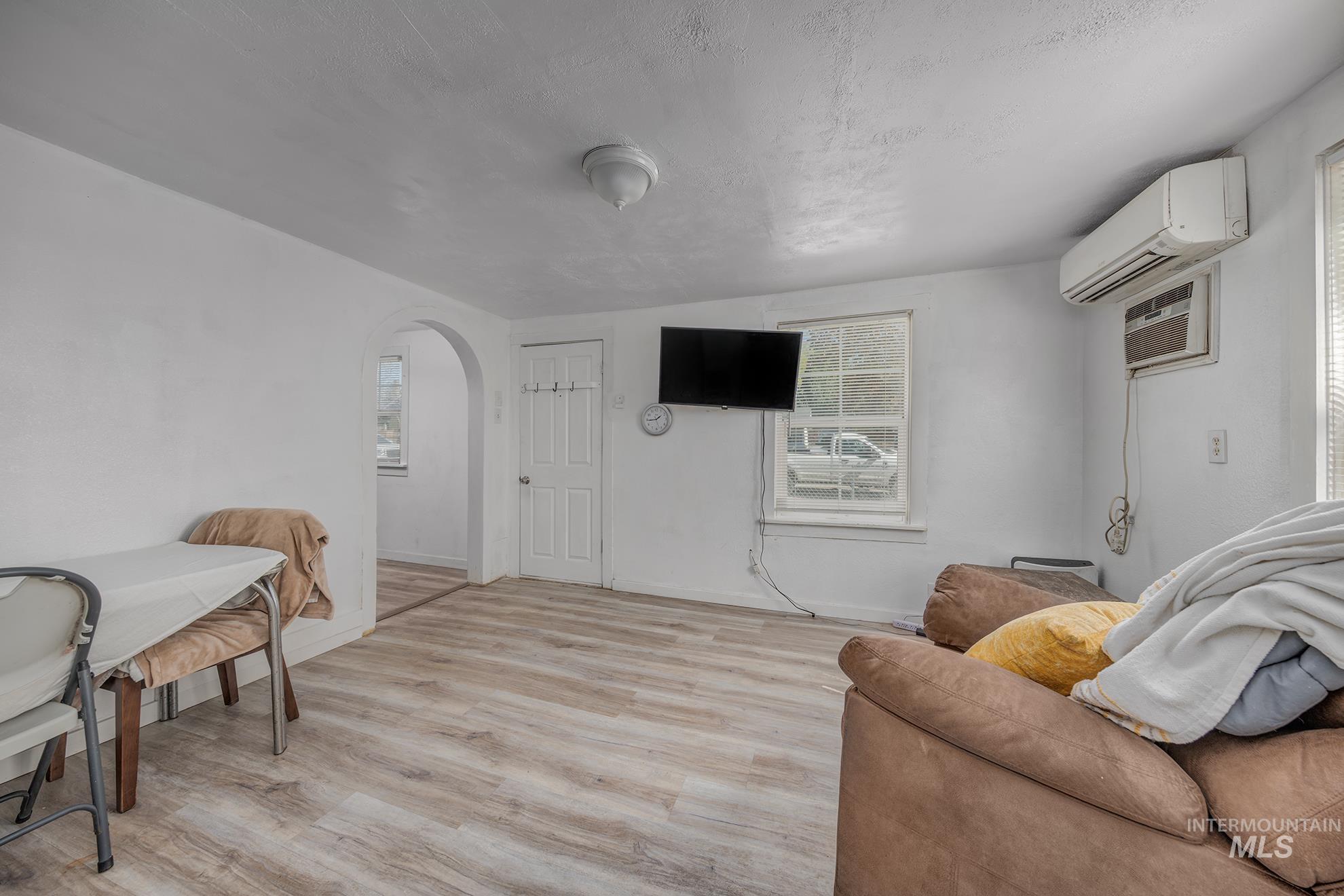 331 E 4th St, Weiser, Idaho 83672, 1 Bedroom, 1 Bathroom, Residential For Sale, Price $179,900, 98980768