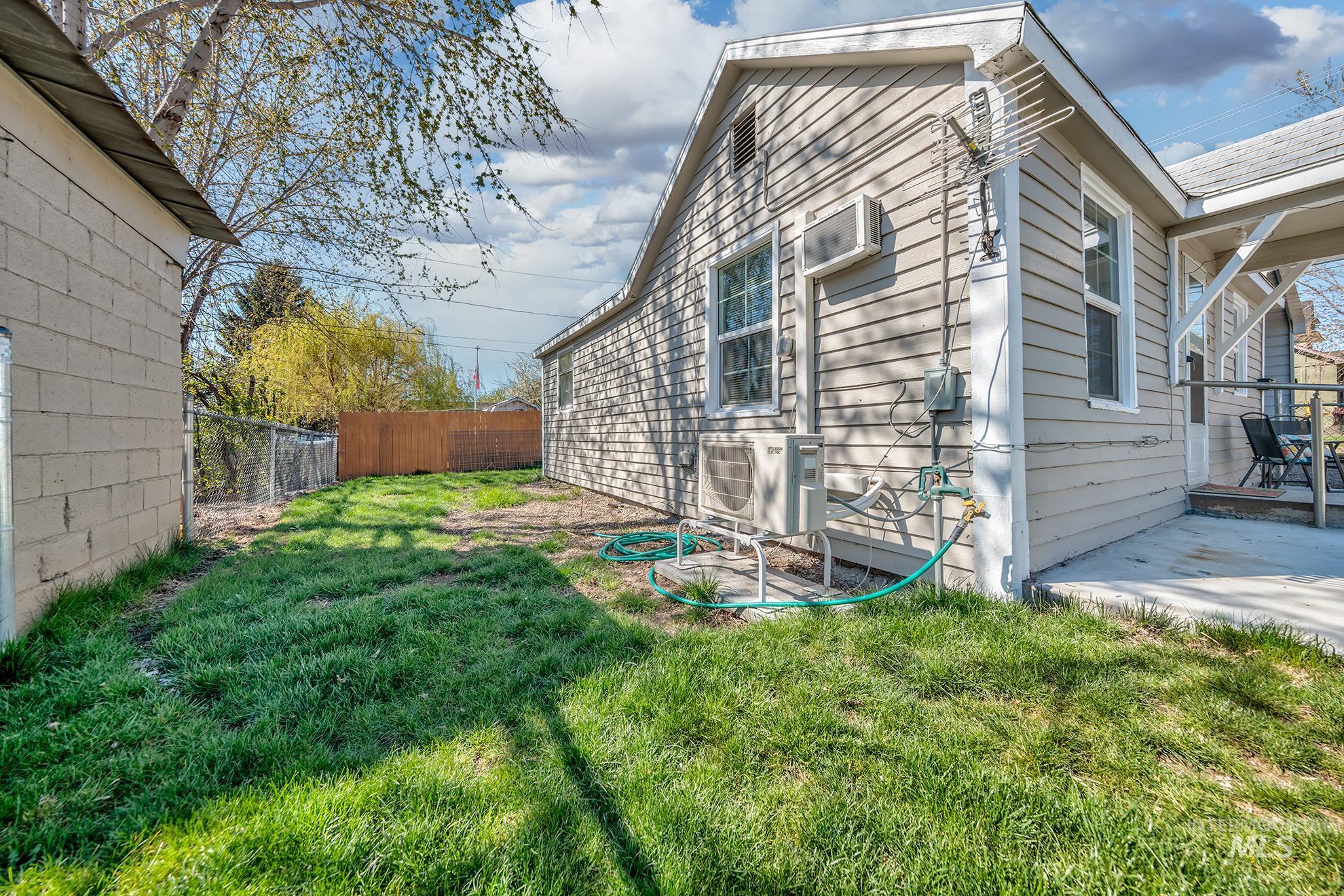 331 E 4th St, Weiser, Idaho 83672, 1 Bedroom, 1 Bathroom, Residential For Sale, Price $179,900, 98980768