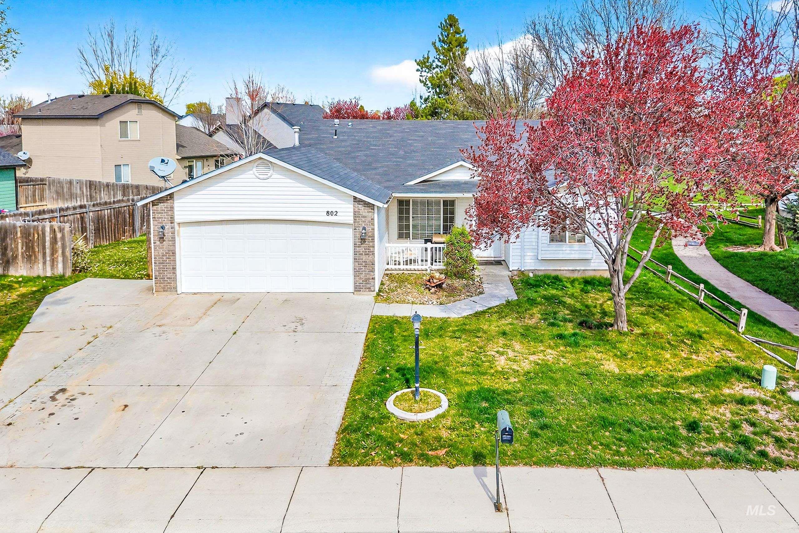 802 Bradford Ct., Caldwell, Idaho 83605, 5 Bedrooms, 2 Bathrooms, Residential For Sale, Price $339,900,MLS 98980772