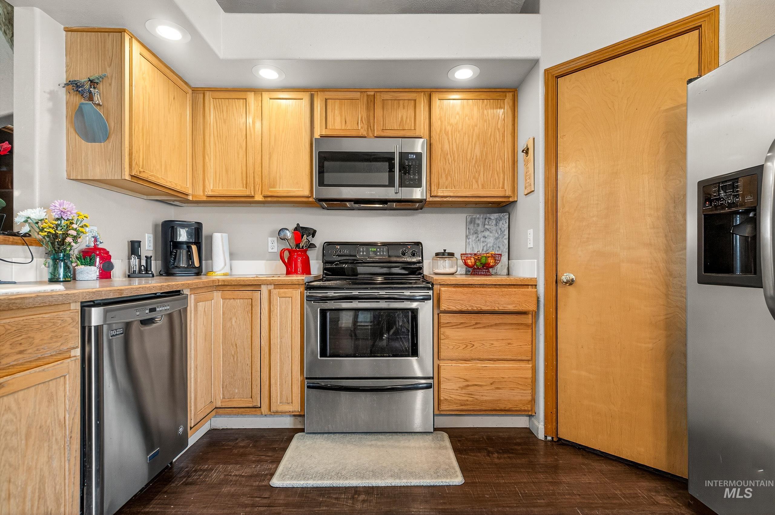 802 Bradford Ct., Caldwell, Idaho 83605, 5 Bedrooms, 2 Bathrooms, Residential For Sale, Price $339,900,MLS 98980772