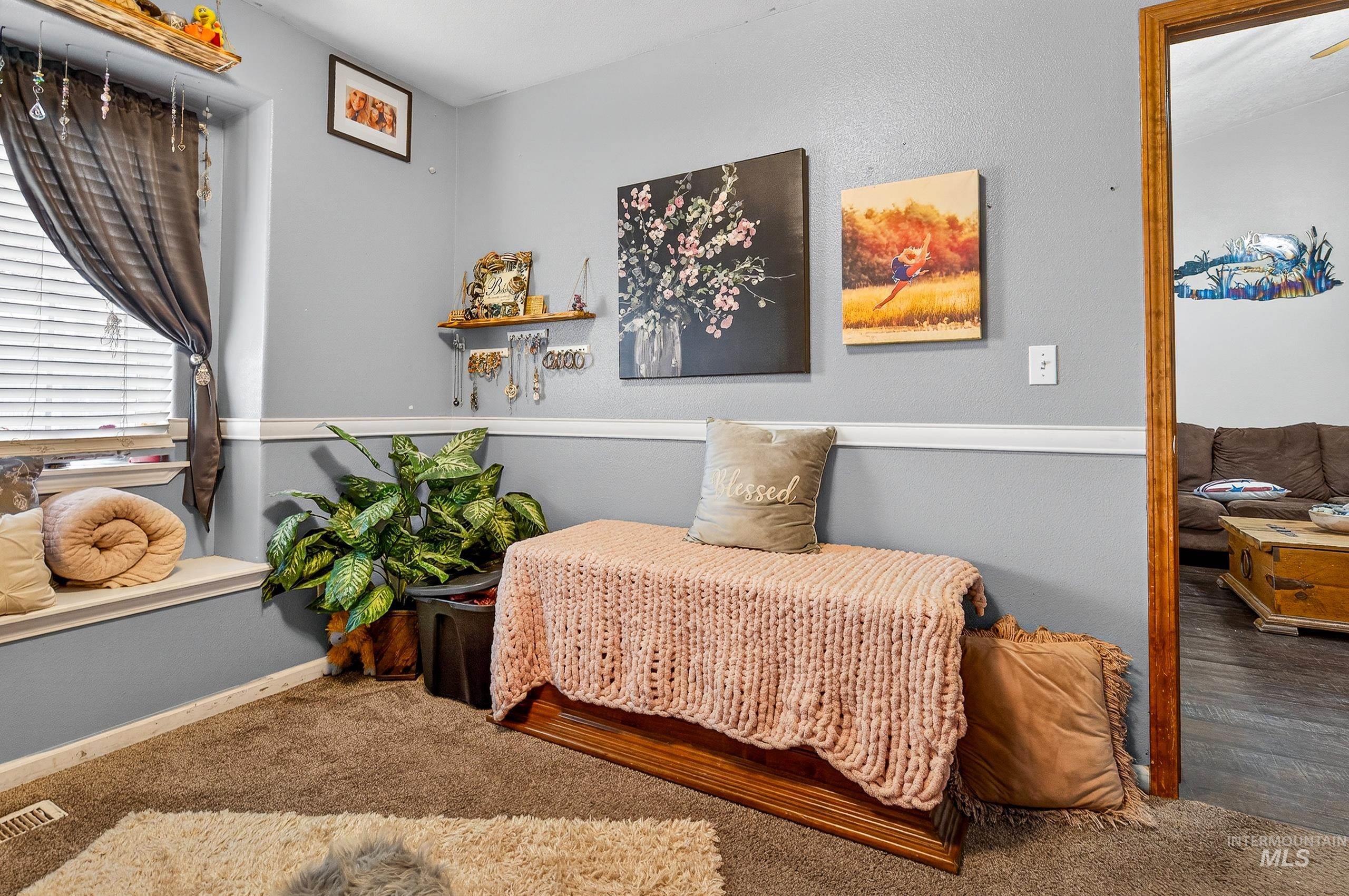 802 Bradford Ct., Caldwell, Idaho 83605, 5 Bedrooms, 2 Bathrooms, Residential For Sale, Price $339,900,MLS 98980772