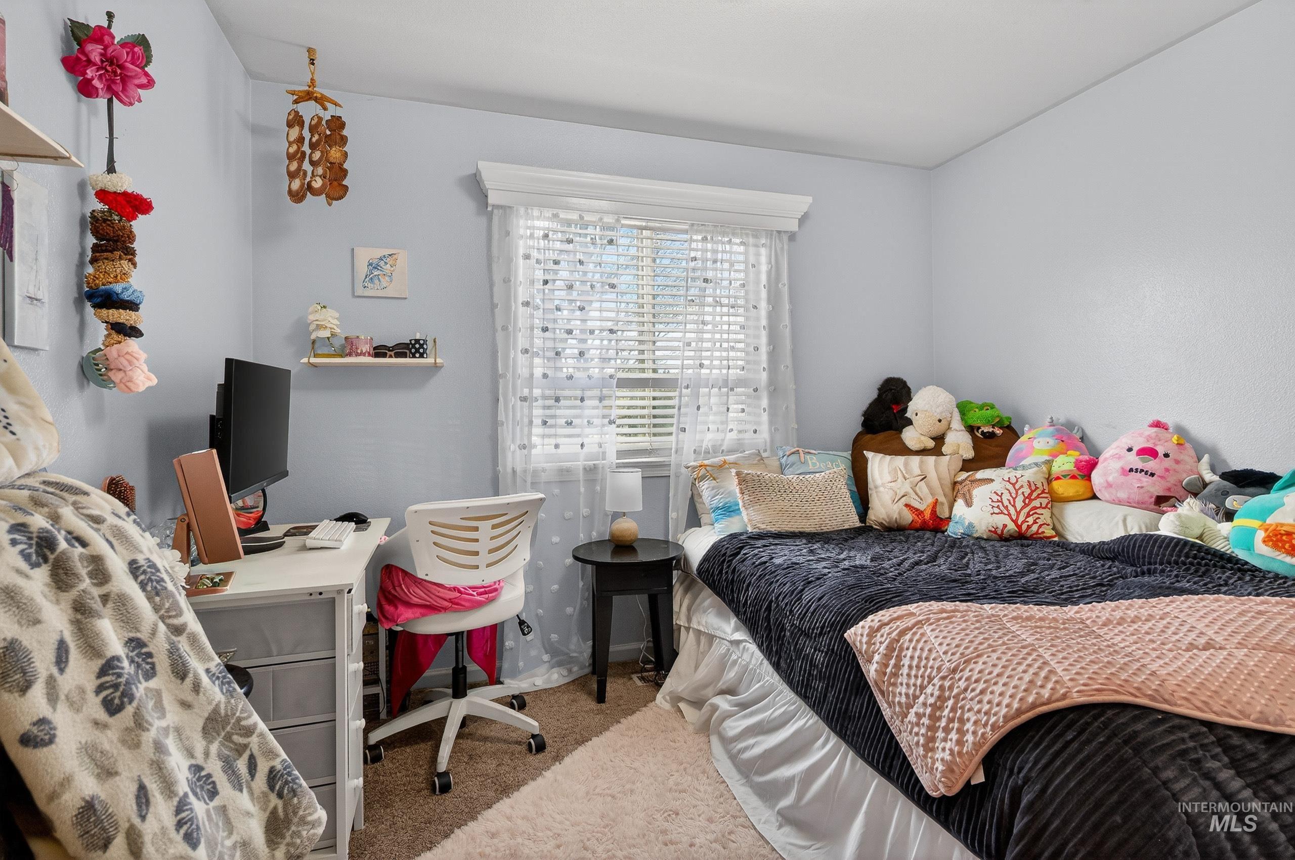 802 Bradford Ct., Caldwell, Idaho 83605, 5 Bedrooms, 2 Bathrooms, Residential For Sale, Price $339,900,MLS 98980772