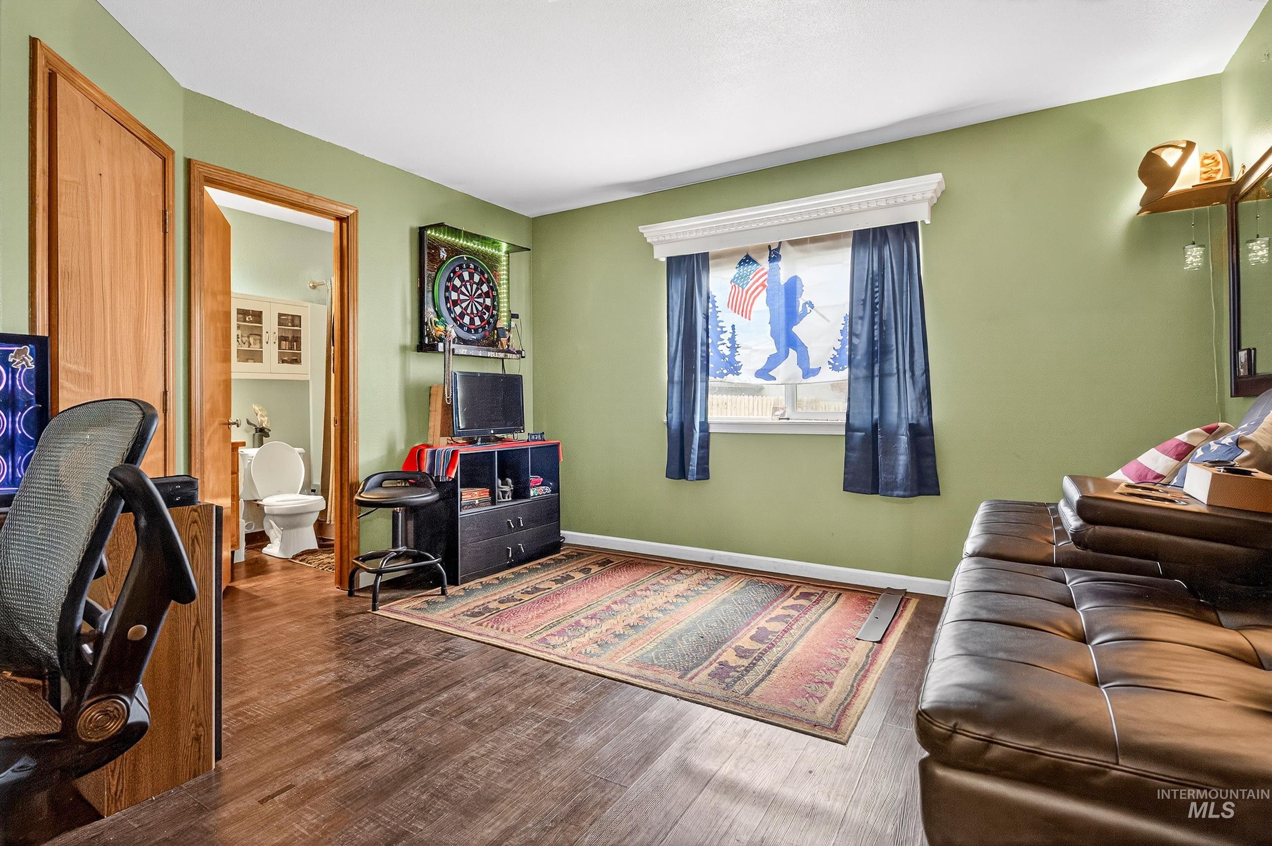 802 Bradford Ct., Caldwell, Idaho 83605, 5 Bedrooms, 2 Bathrooms, Residential For Sale, Price $339,900,MLS 98980772