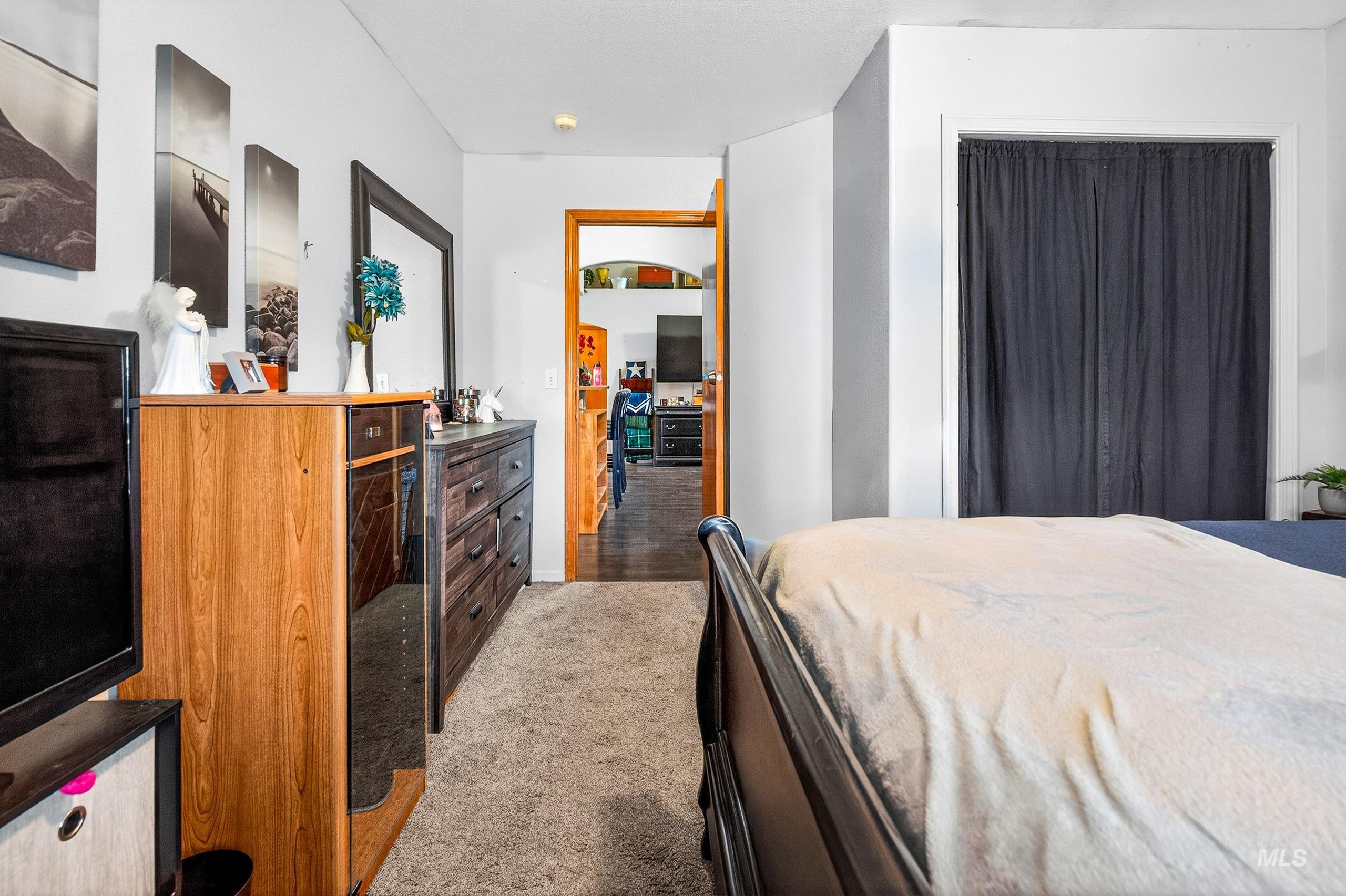 802 Bradford Ct., Caldwell, Idaho 83605, 5 Bedrooms, 2 Bathrooms, Residential For Sale, Price $339,900,MLS 98980772