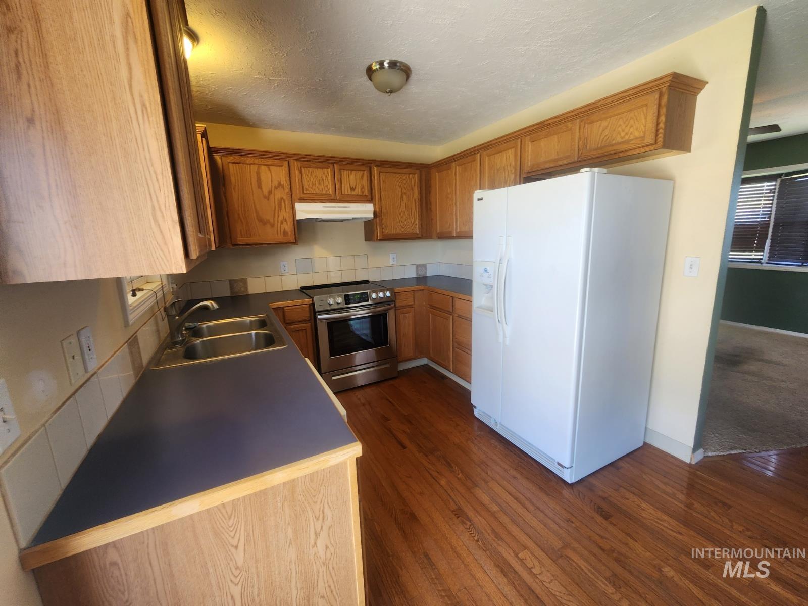 23509 Hwy 201, Nyssa, Oregon 97913, 3 Bedrooms, 2 Bathrooms, Residential For Sale, Price $305,000,MLS 98980774