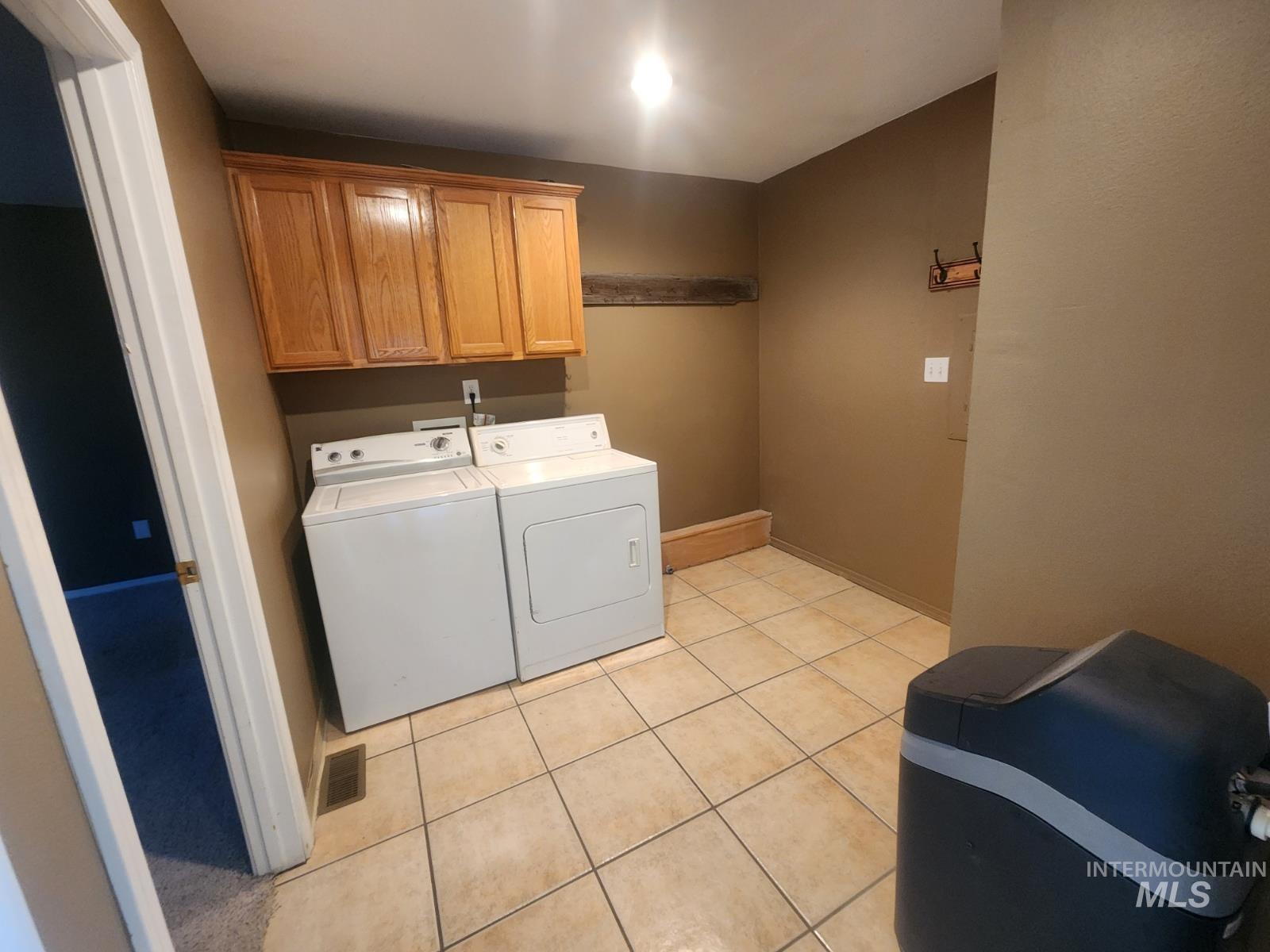 23509 Hwy 201, Nyssa, Oregon 97913, 3 Bedrooms, 2 Bathrooms, Residential For Sale, Price $305,000,MLS 98980774