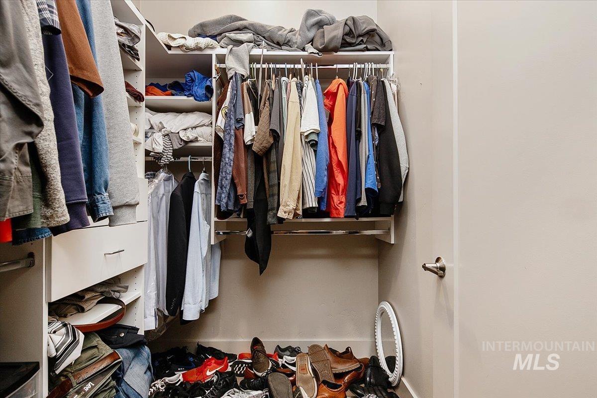 611 S 8th Street, Unit 11, Boise, Idaho 83702, 1 Bedroom, 1.5 Bathrooms, Residential For Sale, Price $585,000, 98980775