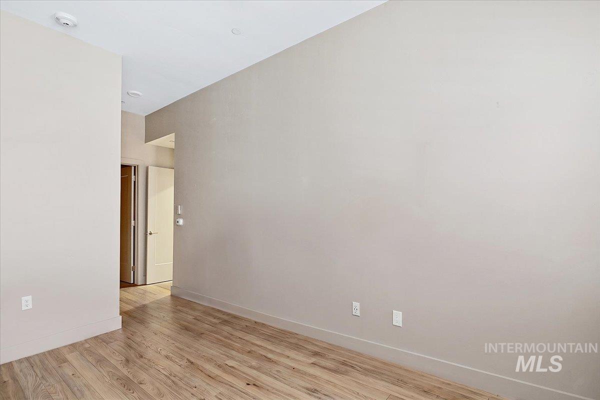 611 S 8th Street, Unit 111, Boise, Idaho 83702, 1 Bedroom, 1.5 Bathrooms, Residential For Sale, Price $585,000, 98980775