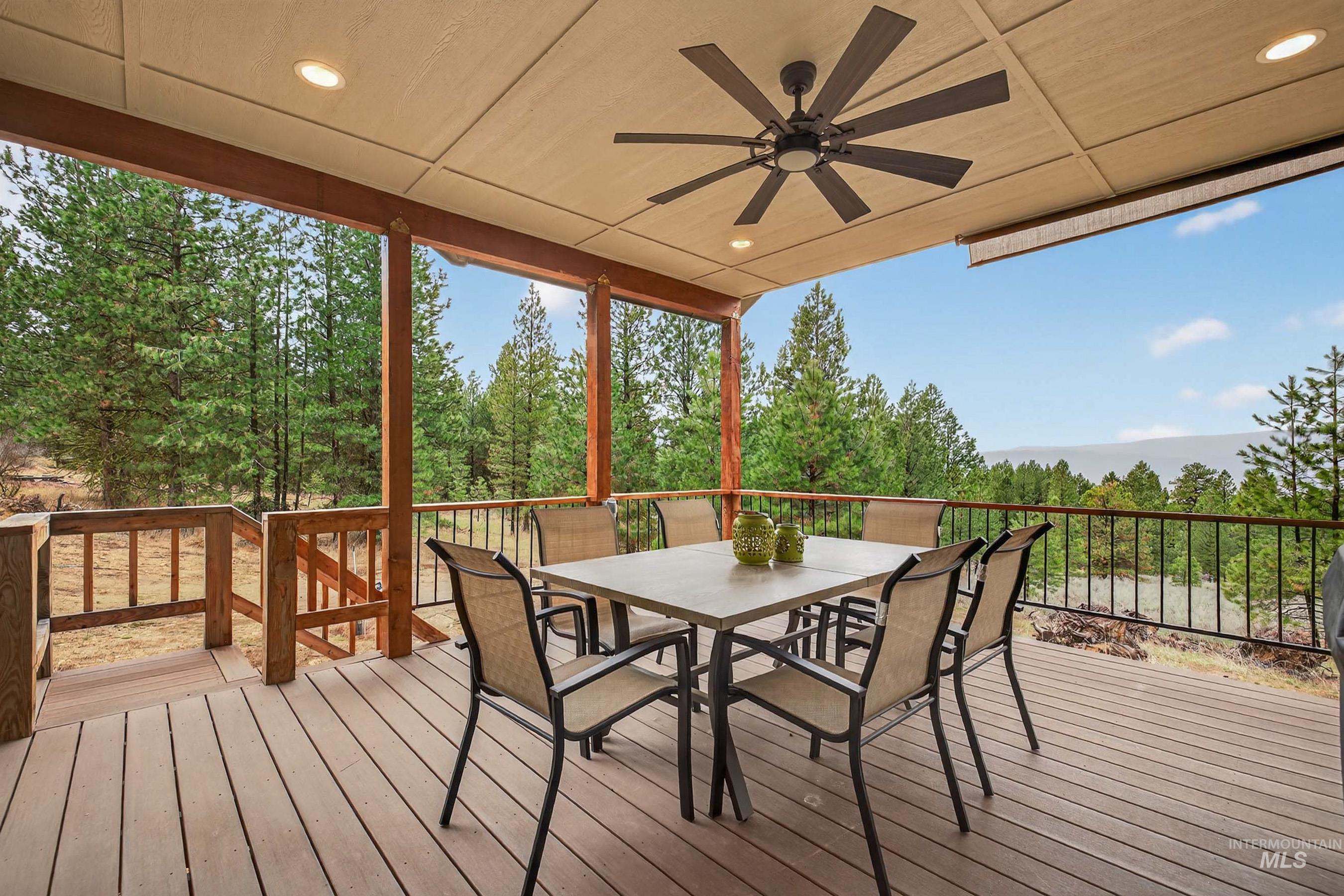 10191 Timberrim Drive, Cascade, Idaho 83611, 3 Bedrooms, 2 Bathrooms, Residential For Sale, Price $959,000, 98980776