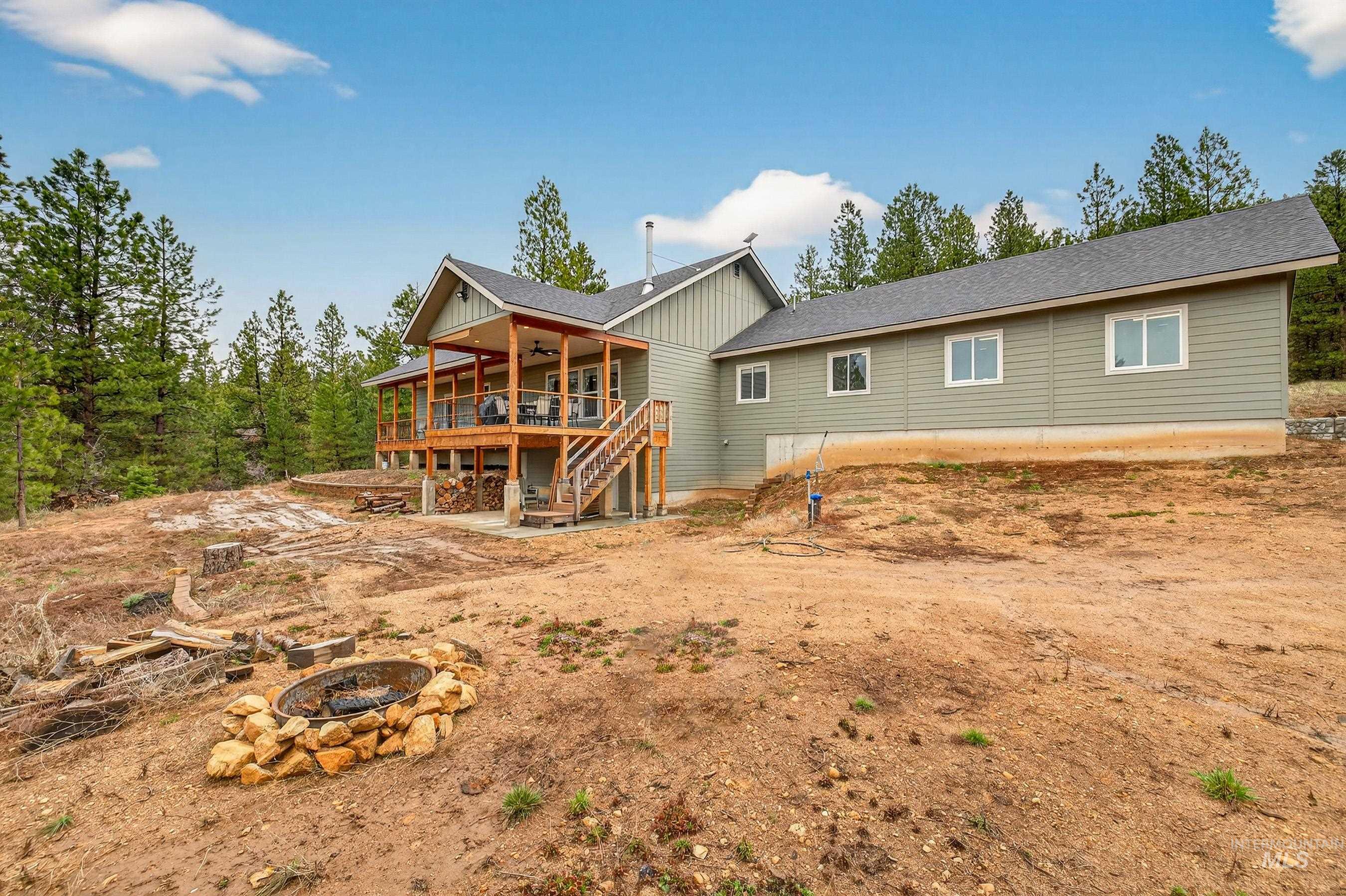 10191 Timberrim Drive, Cascade, Idaho 83611, 3 Bedrooms, 2 Bathrooms, Residential For Sale, Price $959,000, 98980776