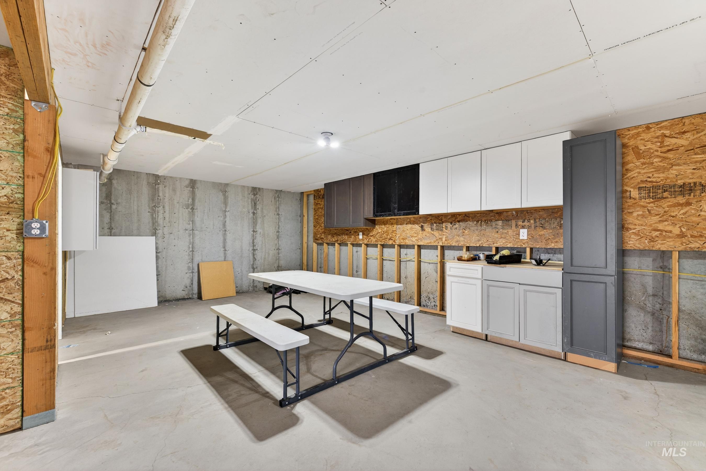 10191 Timberrim Drive, Cascade, Idaho 83611, 3 Bedrooms, 2 Bathrooms, Residential For Sale, Price $959,000, 98980776