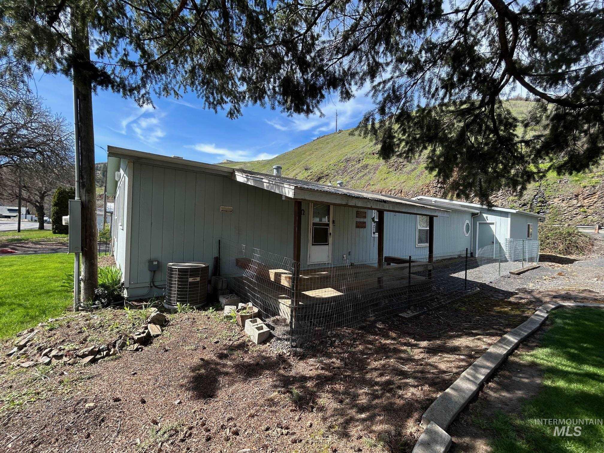 101 Wallace Street, Kendrick, Idaho 83537, 3 Bedrooms, 2 Bathrooms, Residential For Sale, Price $269,500,MLS 98980779