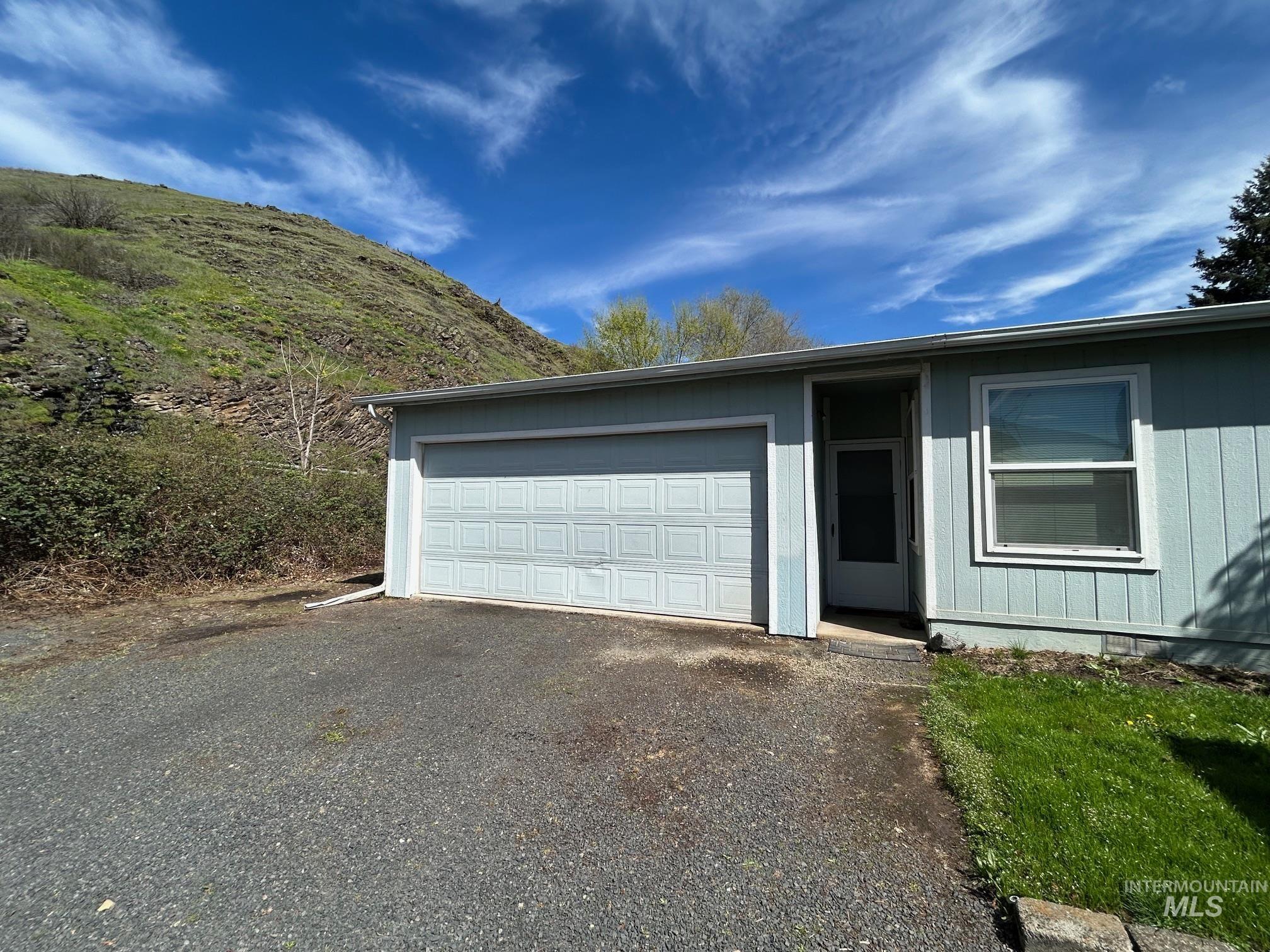101 Wallace Street, Kendrick, Idaho 83537, 3 Bedrooms, 2 Bathrooms, Residential For Sale, Price $269,500,MLS 98980779