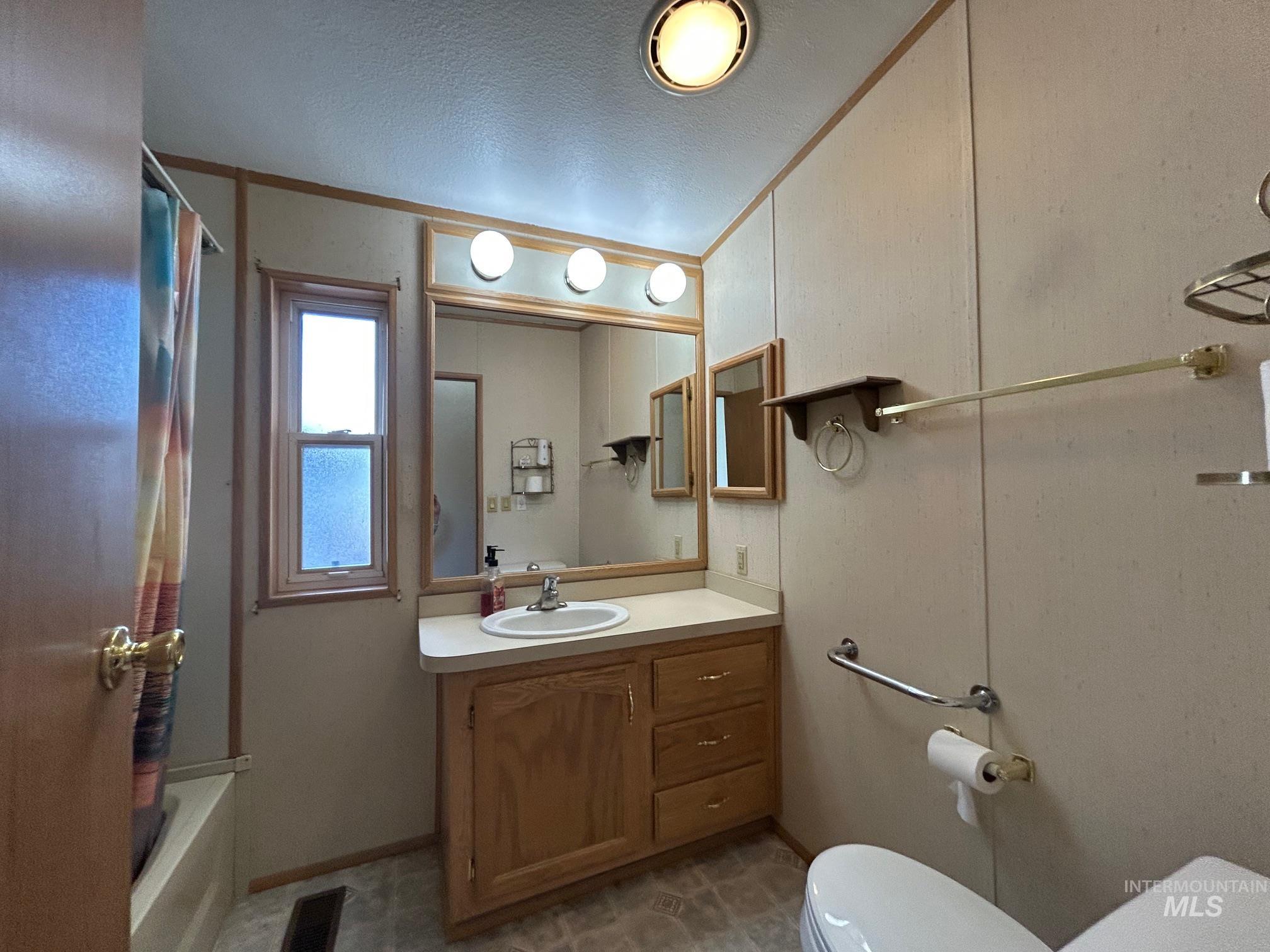 101 Wallace Street, Kendrick, Idaho 83537, 3 Bedrooms, 2 Bathrooms, Residential For Sale, Price $269,500,MLS 98980779