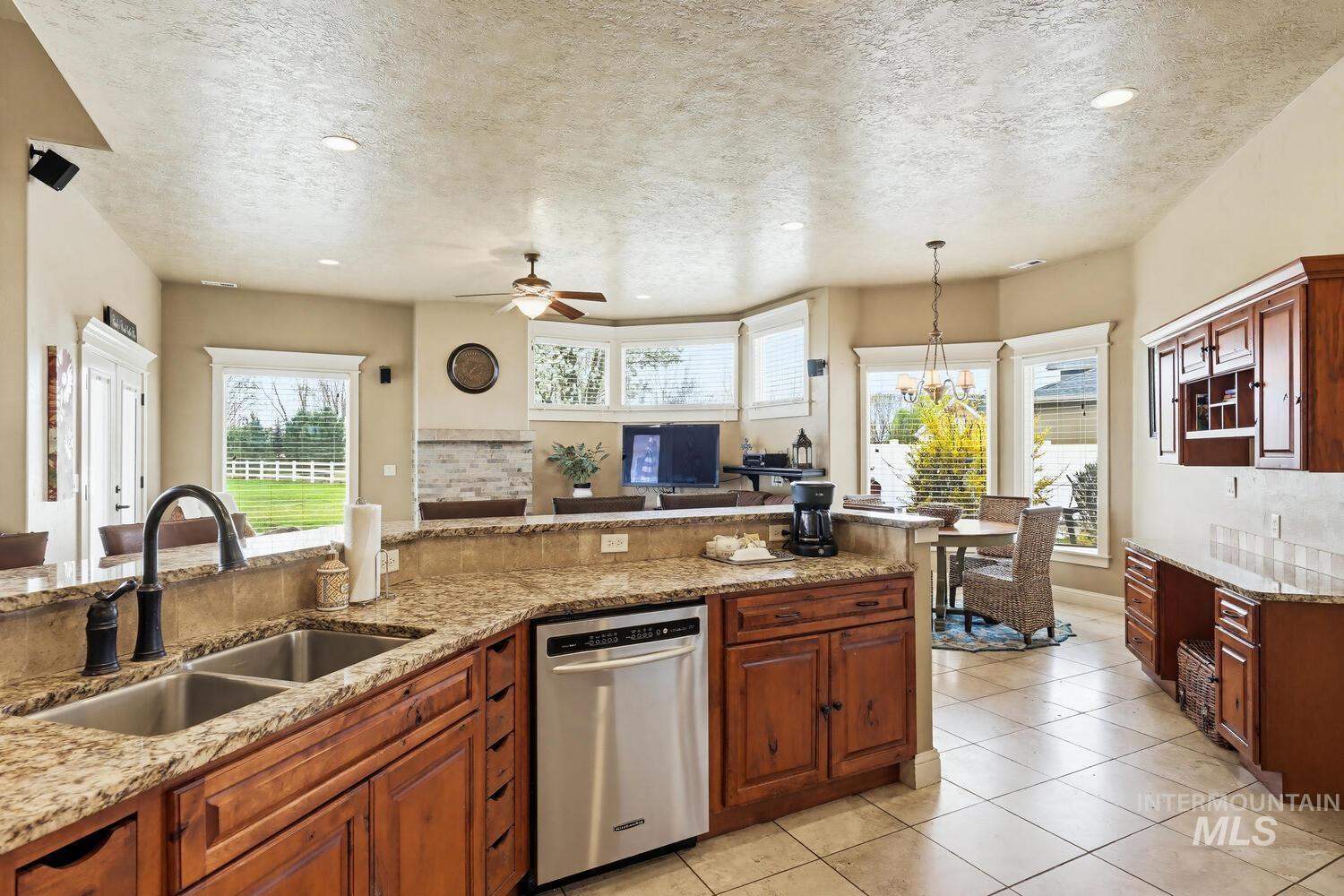 3595 W Sella Ct, Eagle, Idaho 83616, 4 Bedrooms, 4 Bathrooms, Residential For Sale, Price $1,499,945,MLS 98980782