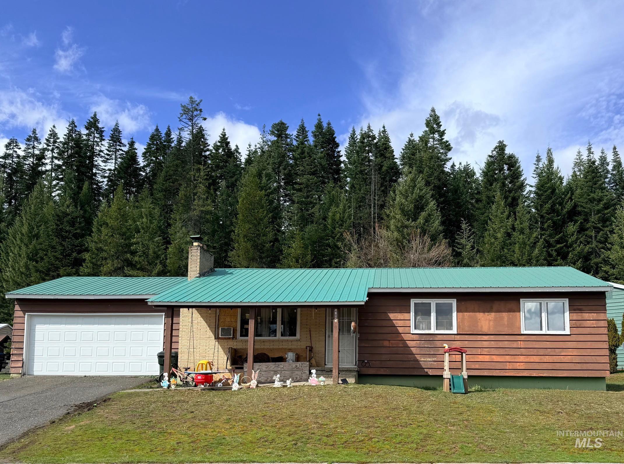 402 Cedar Dr, Pierce, Idaho 83546-5003, 3 Bedrooms, 2 Bathrooms, Residential For Sale, Price $250,000,MLS 98980783