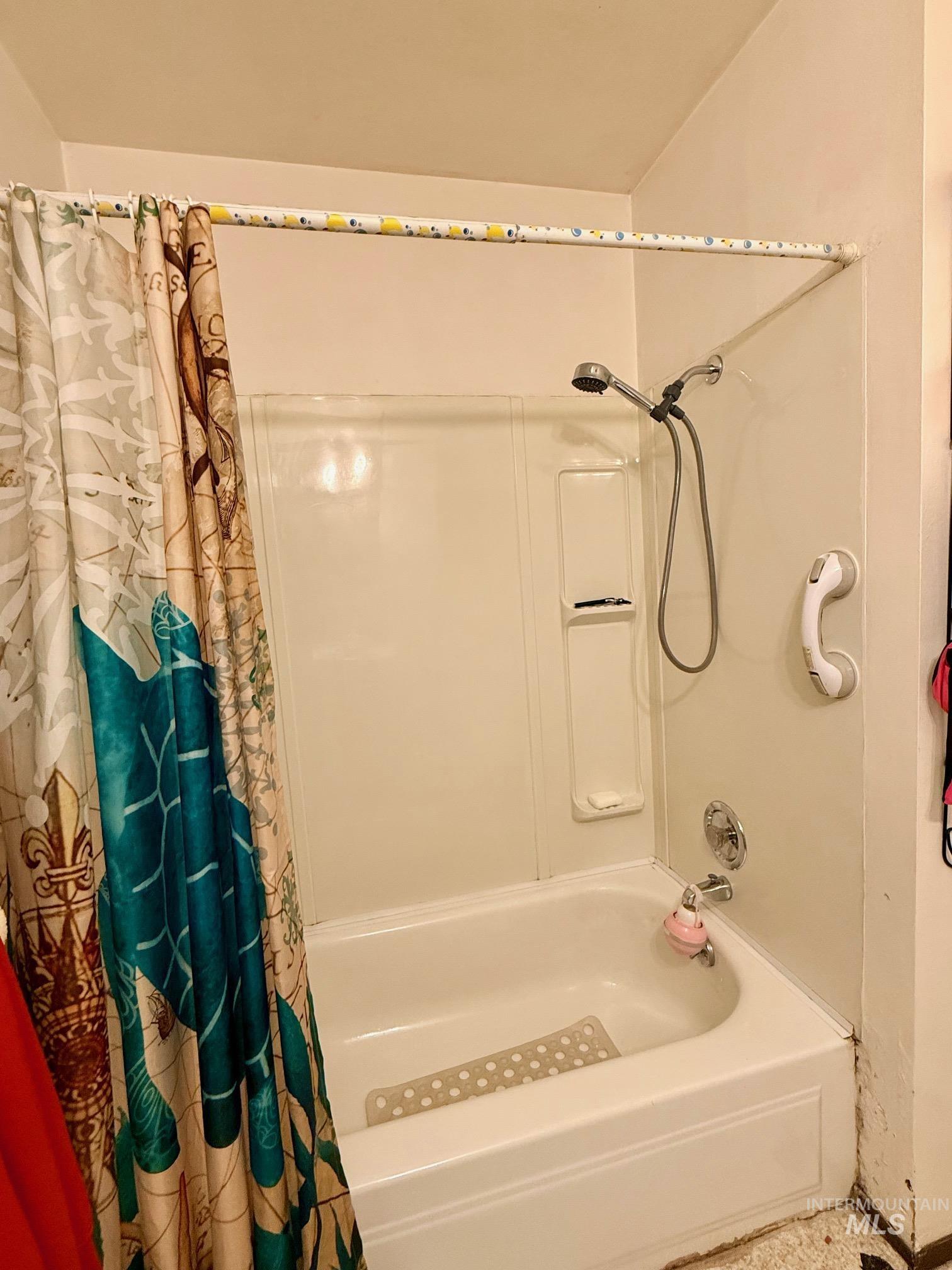 402 Cedar Dr, Pierce, Idaho 83546-5003, 3 Bedrooms, 2 Bathrooms, Residential For Sale, Price $250,000,MLS 98980783