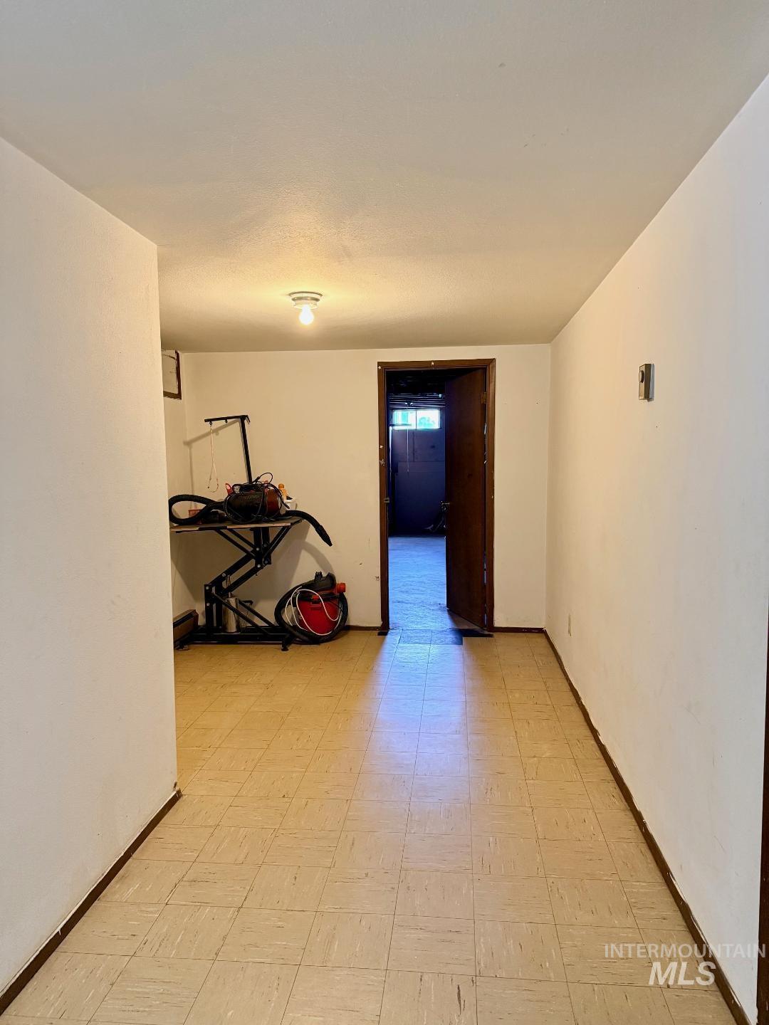 402 Cedar Dr, Pierce, Idaho 83546-5003, 3 Bedrooms, 2 Bathrooms, Residential For Sale, Price $250,000,MLS 98980783