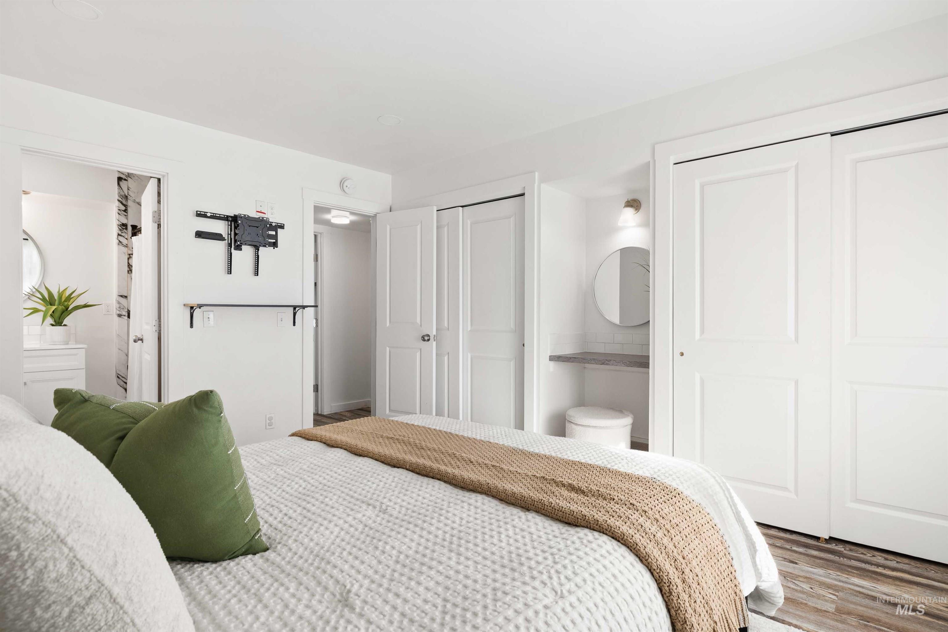 1201 California St, Gooding, Idaho 83330, 4 Bedrooms, 2 Bathrooms, Residential For Sale, Price $319,000, 98980784