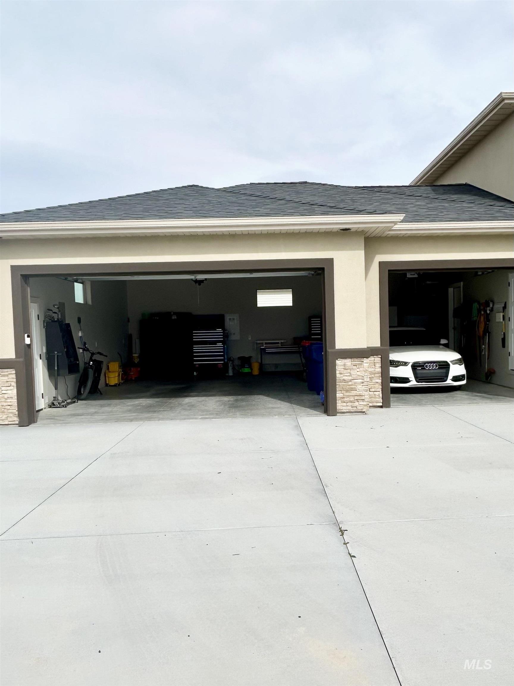 582 Pisces Ct., Twin Falls, Idaho 83301, 3 Bedrooms, 2.5 Bathrooms, Residential For Sale, Price $499,900, 98980785