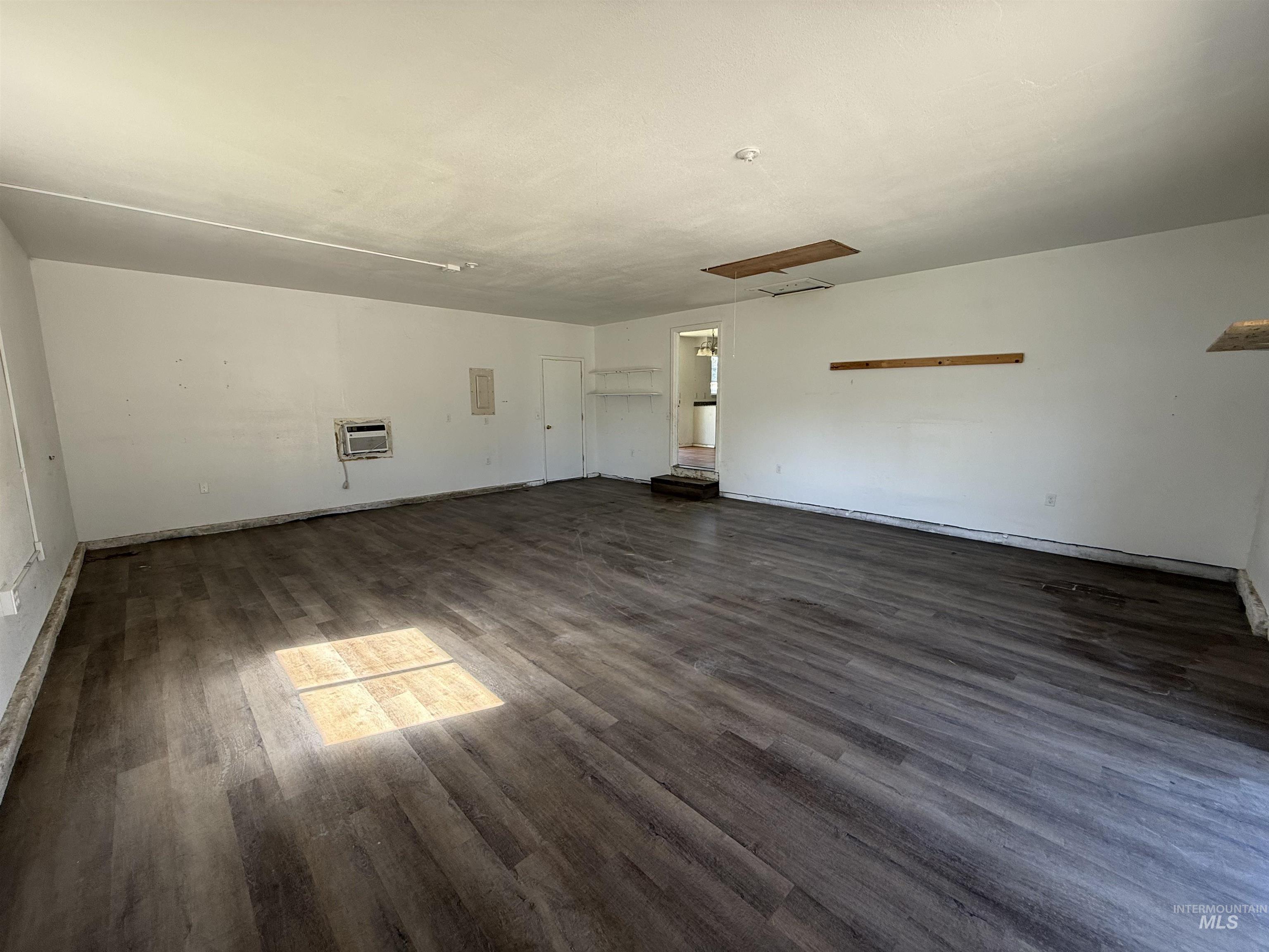 1203 Sweetwood Cir, Nampa, Idaho 83651, 3 Bedrooms, 1 Bathroom, Residential For Sale, Price $315,000, 98980788