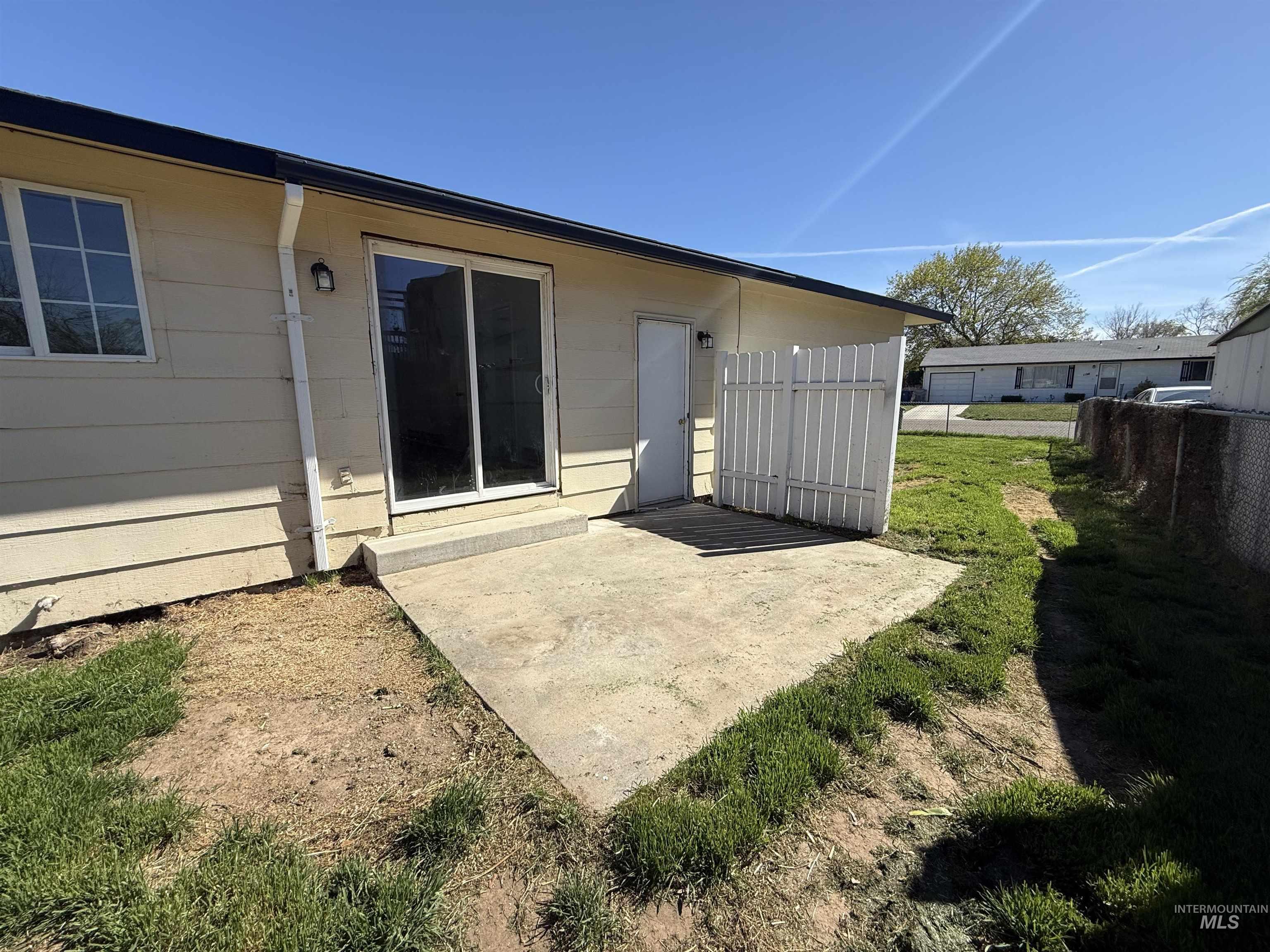 1203 Sweetwood Cir, Nampa, Idaho 83651, 3 Bedrooms, 1 Bathroom, Residential For Sale, Price $315,000, 98980788