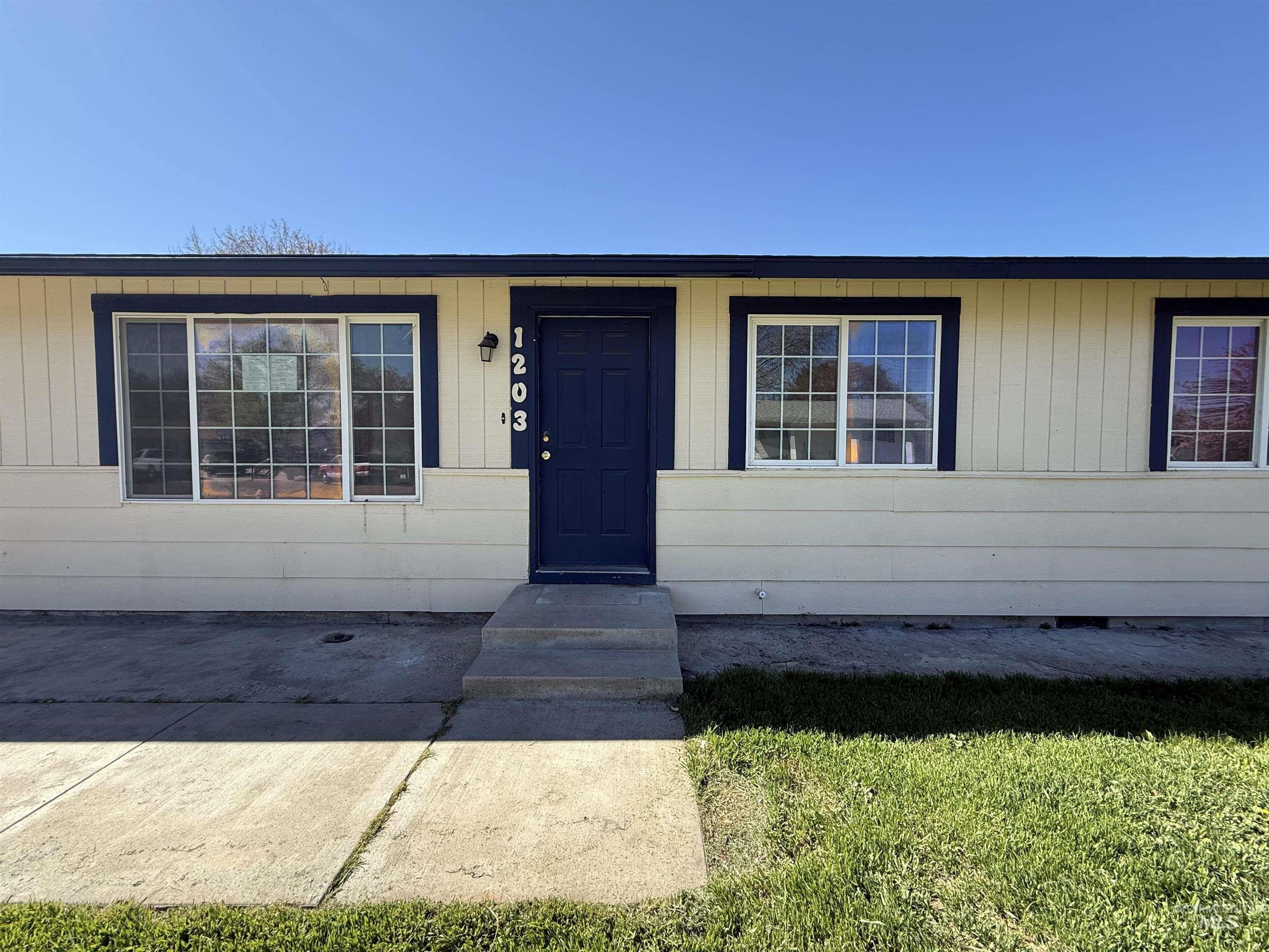 1203 Sweetwood Cir, Nampa, Idaho 83651, 3 Bedrooms, 1 Bathroom, Residential For Sale, Price $315,000, 98980788