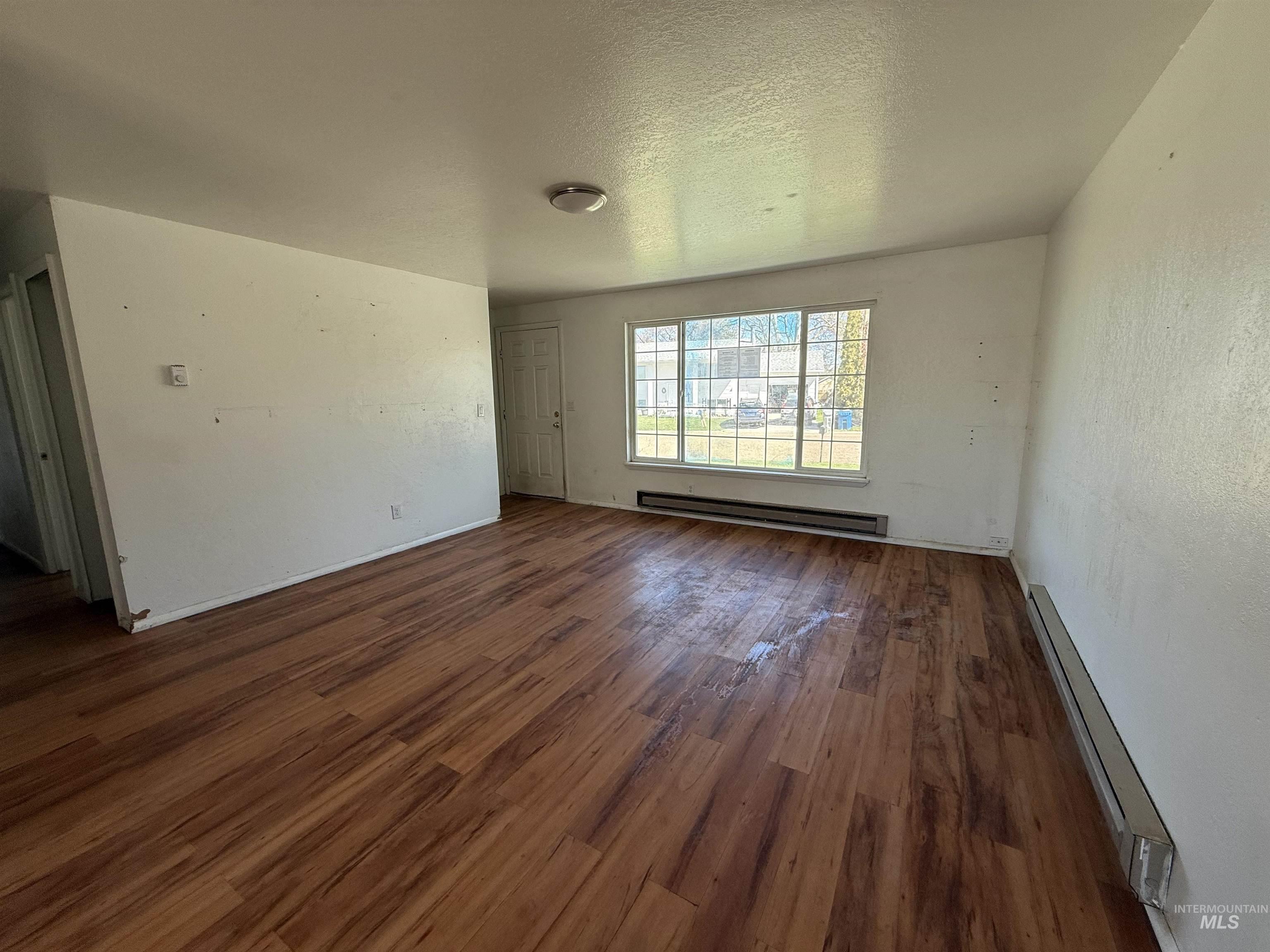 1203 Sweetwood Cir, Nampa, Idaho 83651, 3 Bedrooms, 1 Bathroom, Residential For Sale, Price $315,000, 98980788