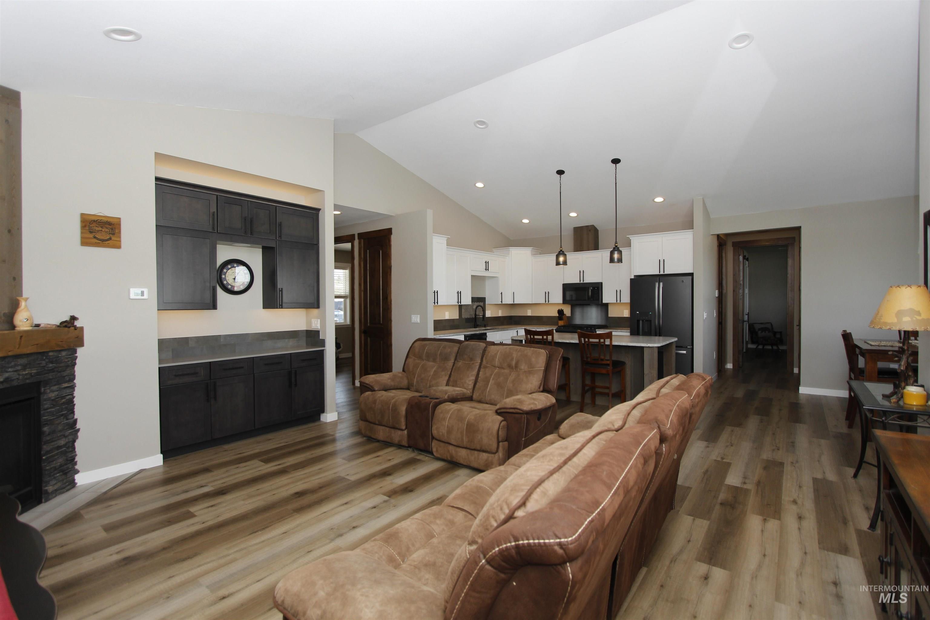 2013 Cedar Ave, Lewiston, Idaho 83501, 3 Bedrooms, 2 Bathrooms, Residential For Sale, Price $695,000, 98980789