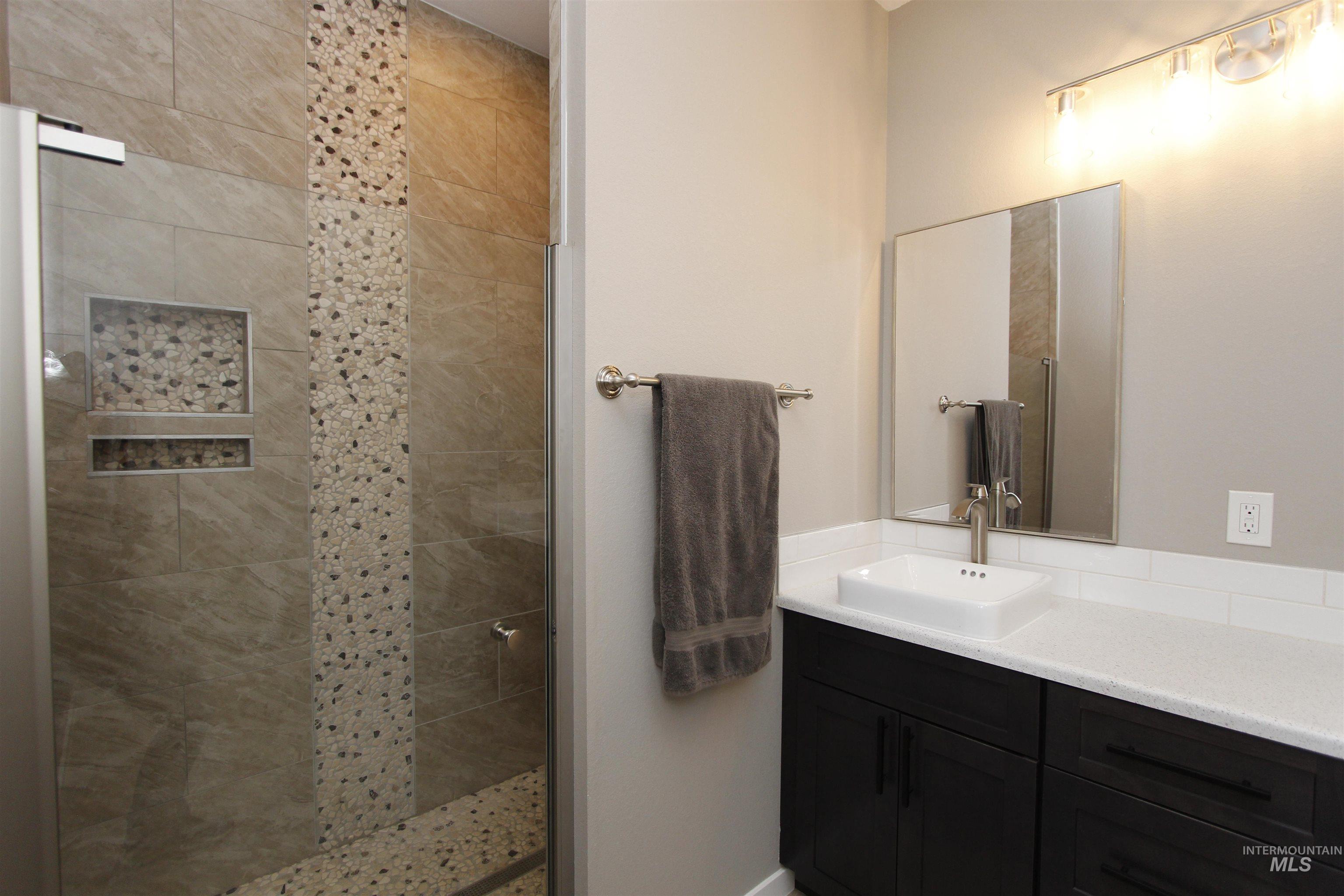 2013 Cedar Ave, Lewiston, Idaho 83501, 3 Bedrooms, 2 Bathrooms, Residential For Sale, Price $695,000, 98980789