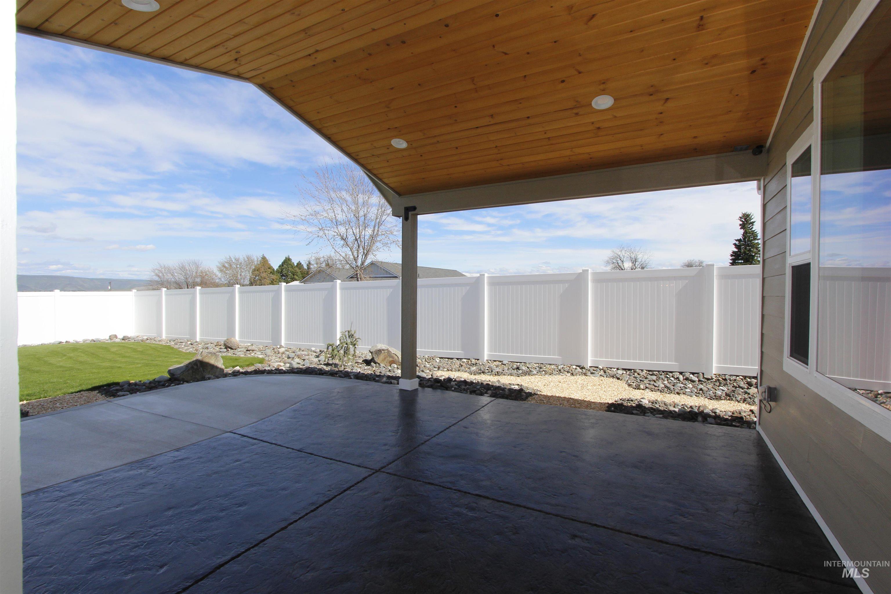 2013 Cedar Ave, Lewiston, Idaho 83501, 3 Bedrooms, 2 Bathrooms, Residential For Sale, Price $695,000, 98980789