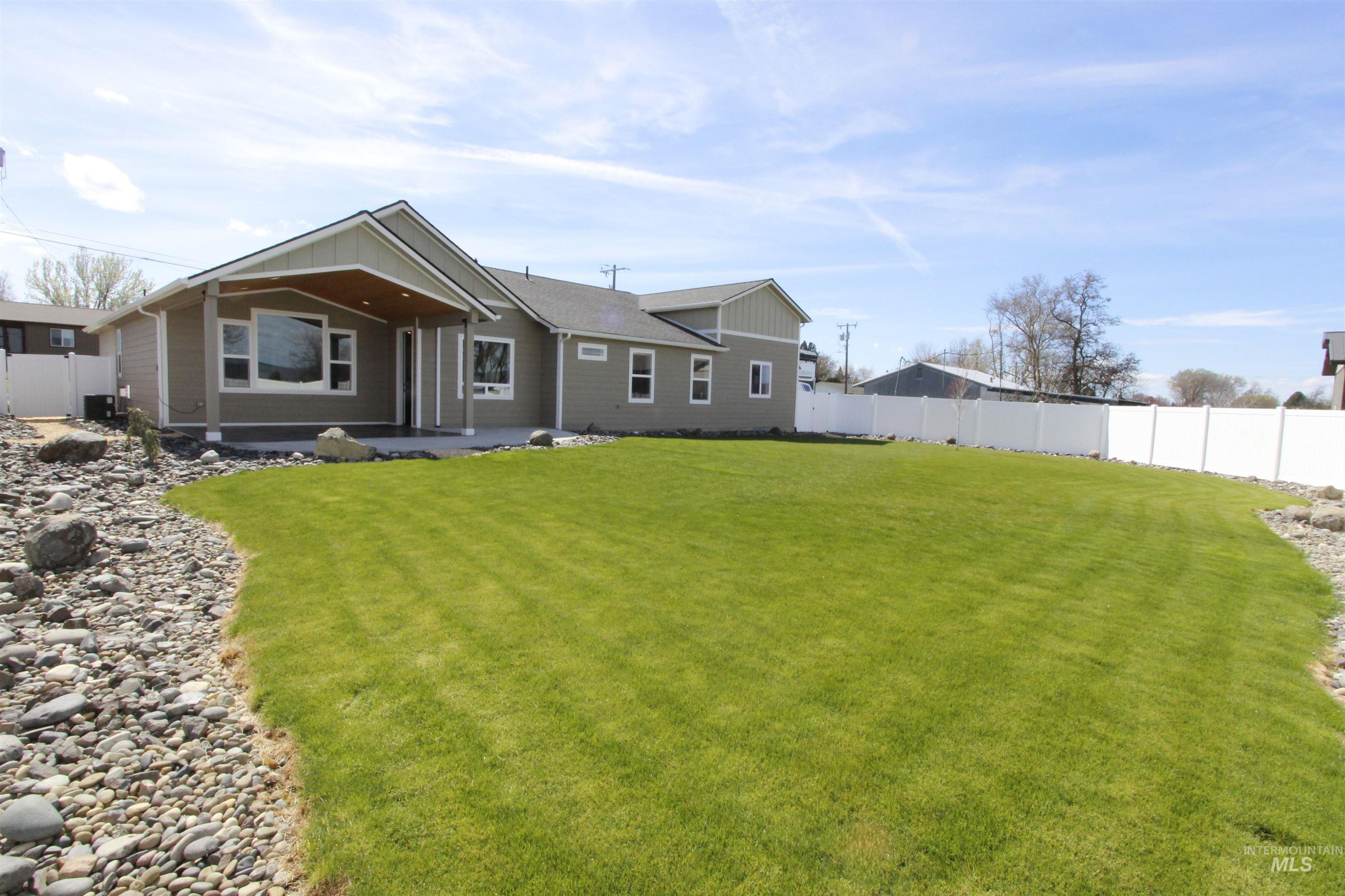 2013 Cedar Ave, Lewiston, Idaho 83501, 3 Bedrooms, 2 Bathrooms, Residential For Sale, Price $695,000, 98980789