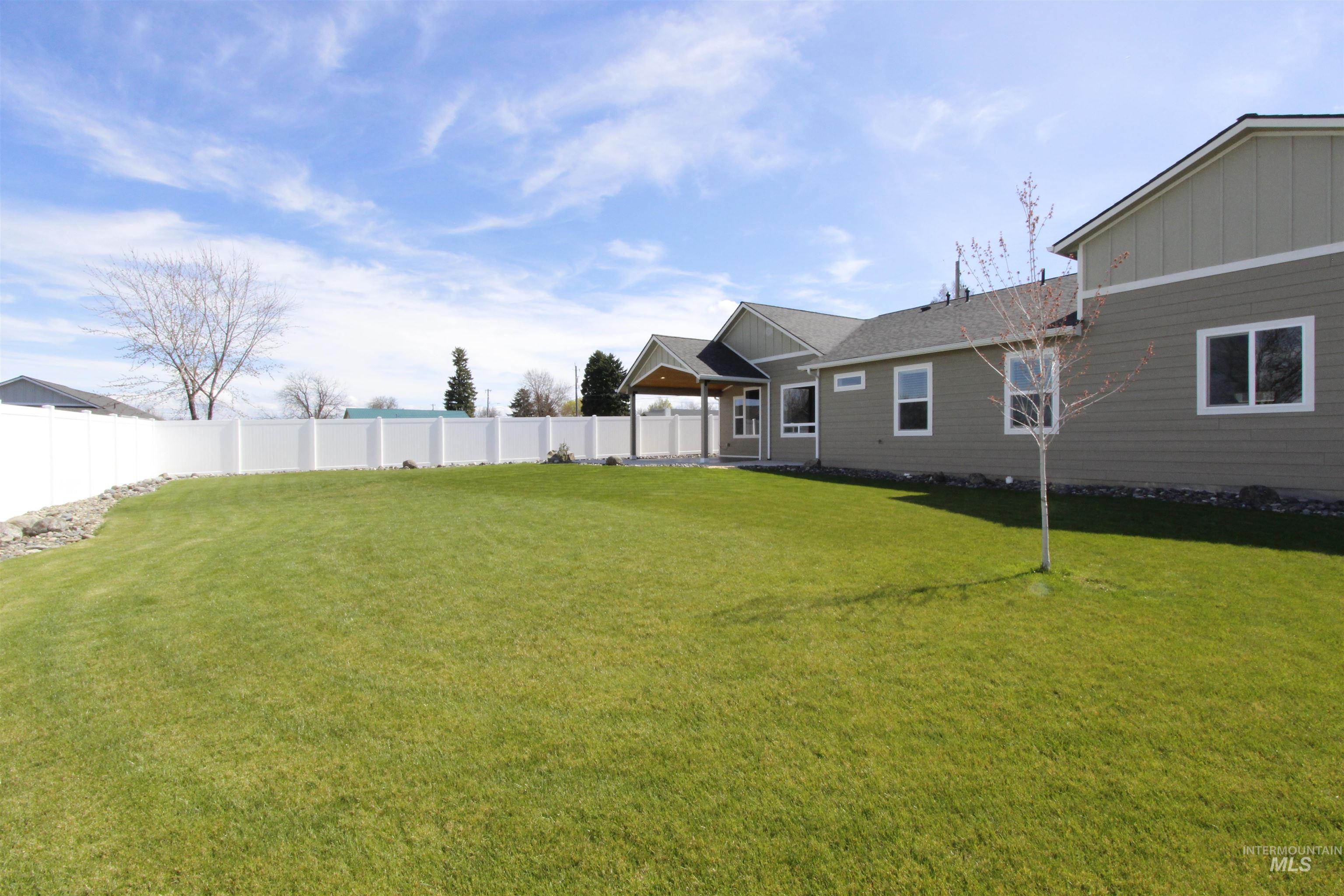2013 Cedar Ave, Lewiston, Idaho 83501, 3 Bedrooms, 2 Bathrooms, Residential For Sale, Price $695,000, 98980789