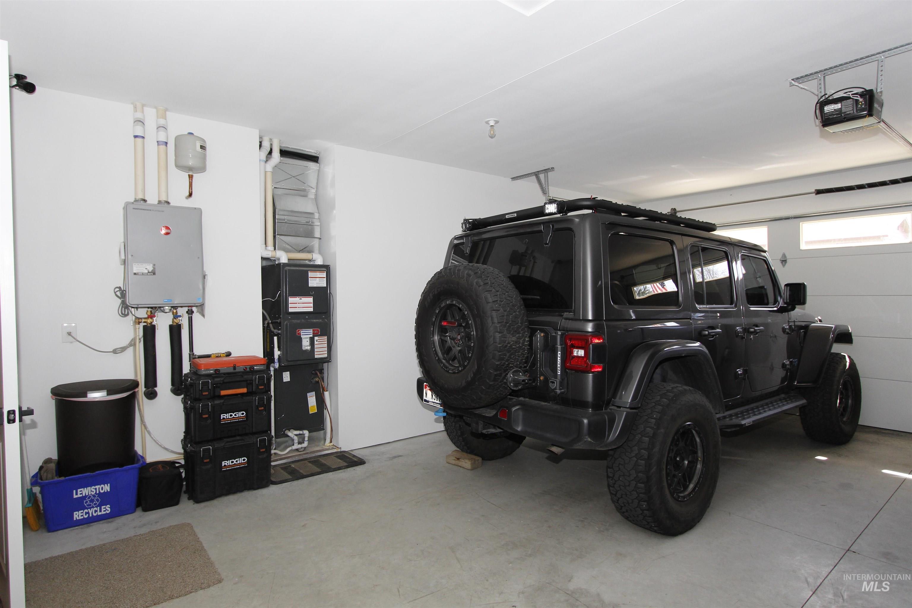 2013 Cedar Ave, Lewiston, Idaho 83501, 3 Bedrooms, 2 Bathrooms, Residential For Sale, Price $695,000, 98980789